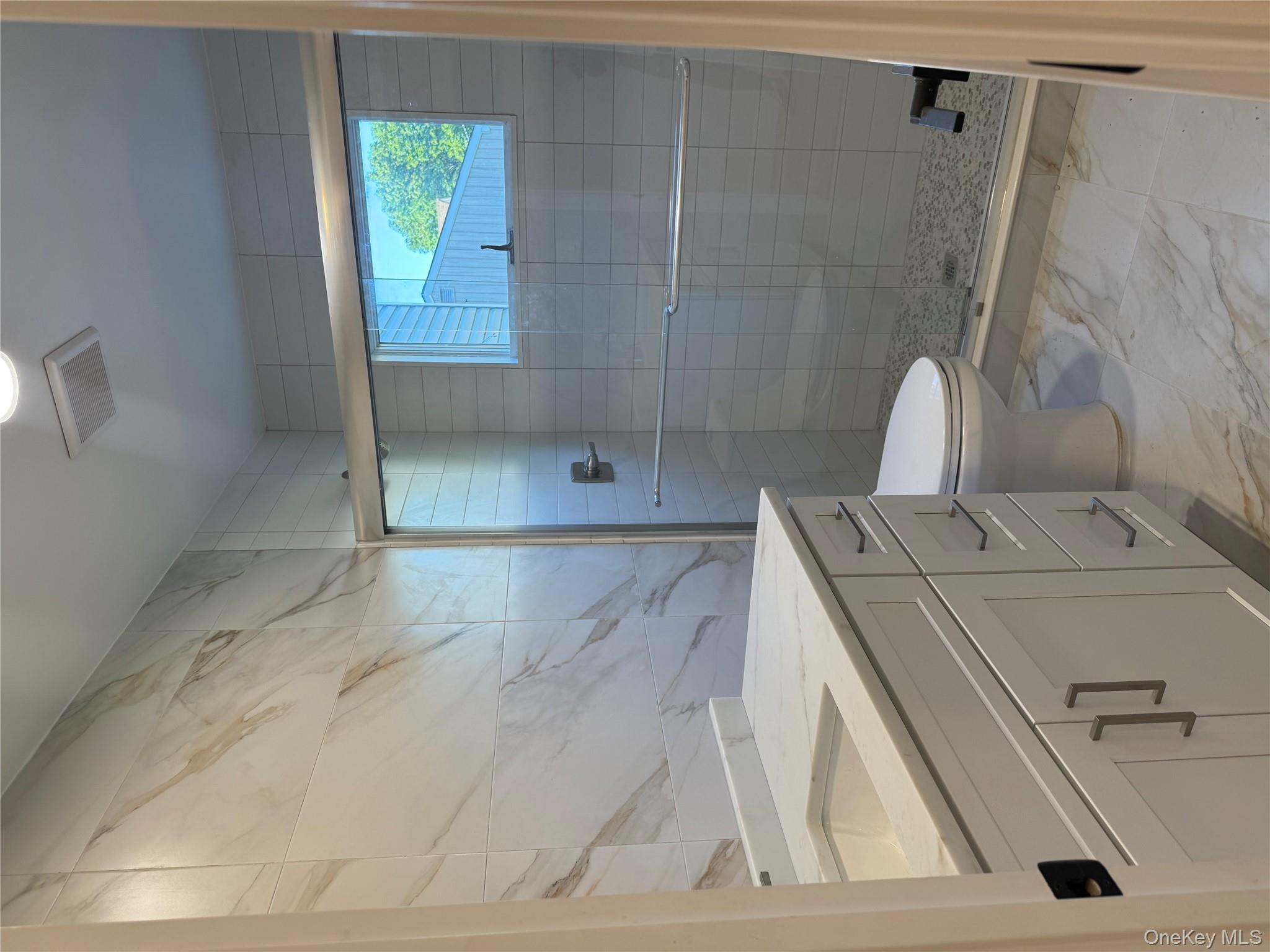 #12 photo, Plainview, Plainview , NY 11803