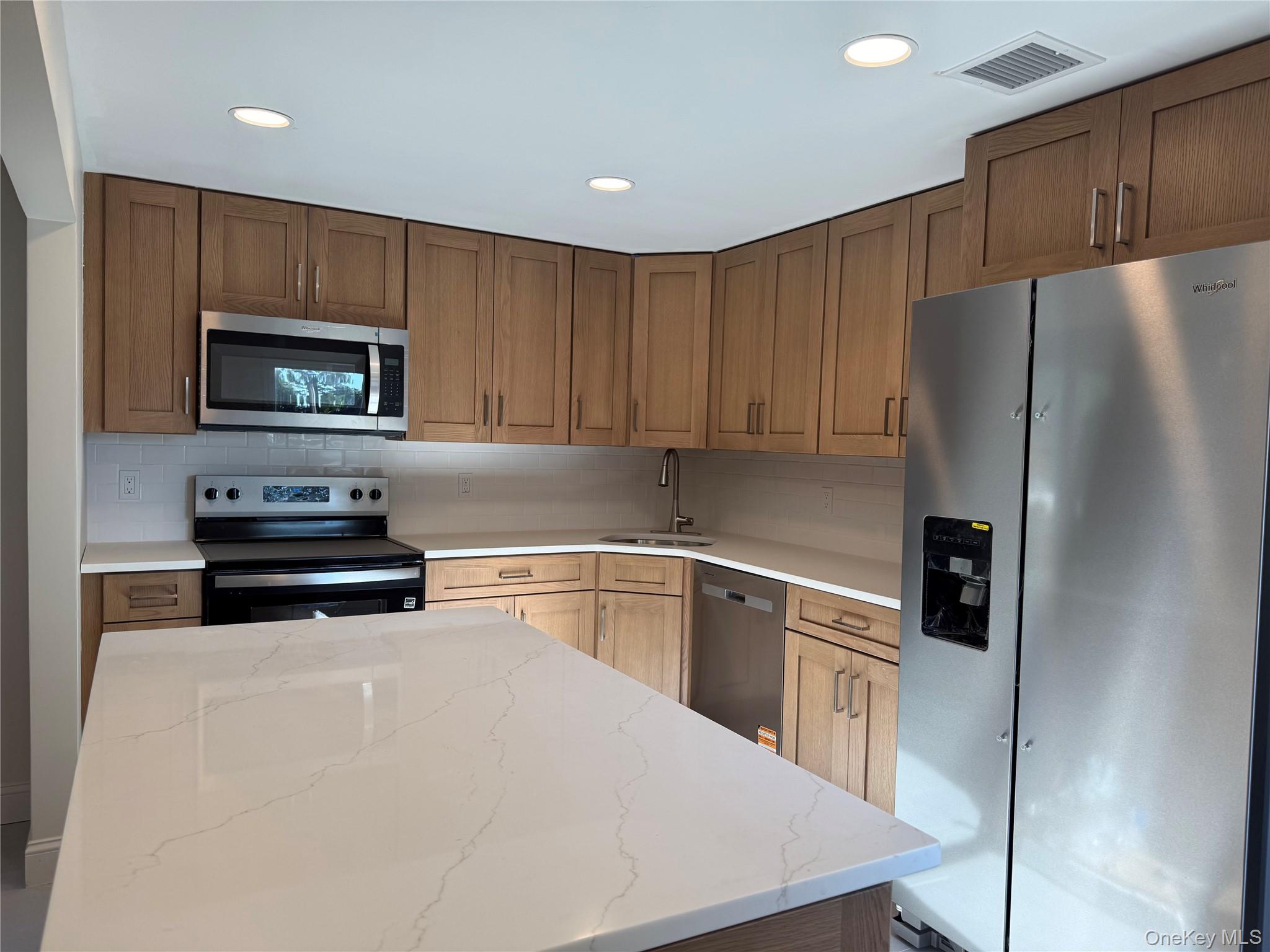 #4 photo, Plainview, Plainview , NY 11803