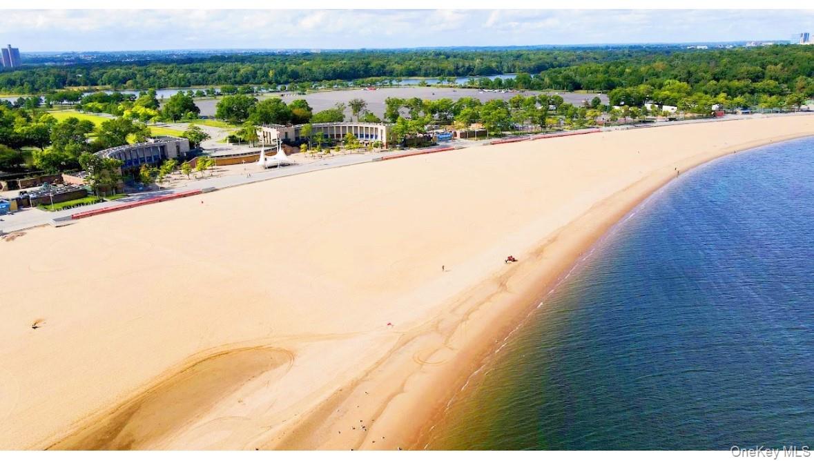 #15 photo, 57 Pennyfield Cp Dr, ブロンクス区 Bronx , NY 10465