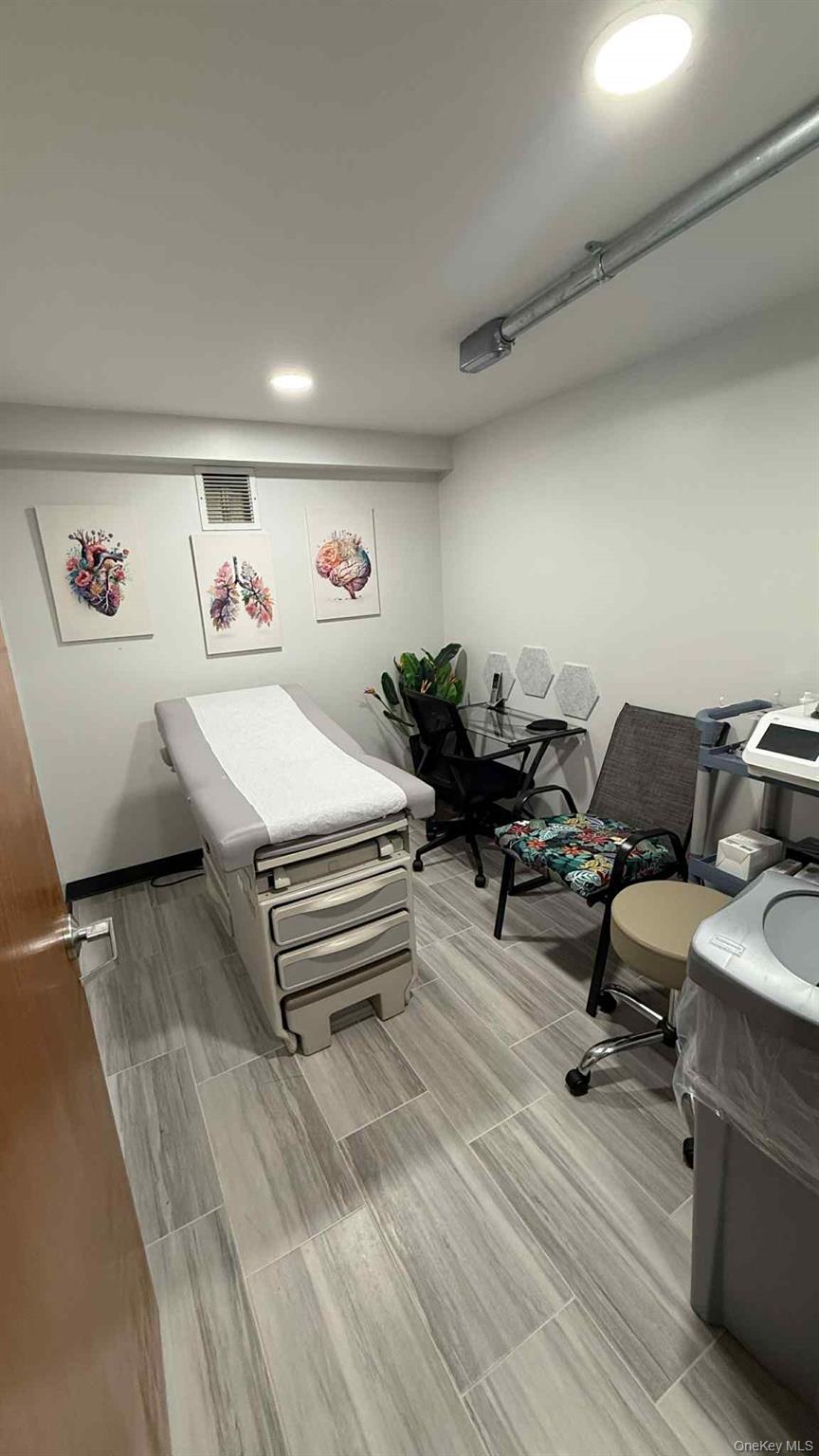 #6 photo, 233-15 Hillside avenue, クイーンズ区 Queens Village , NY 11427