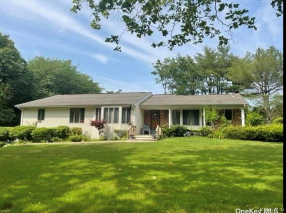 #1 photo, 17 Threepence Drive, Melville , NY 11747