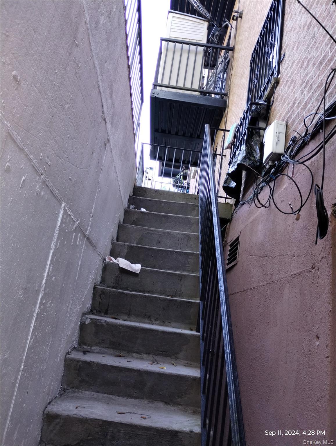 #10 photo, 5609 Van Cleef Street, クイーンズ区 Corona , NY 11368