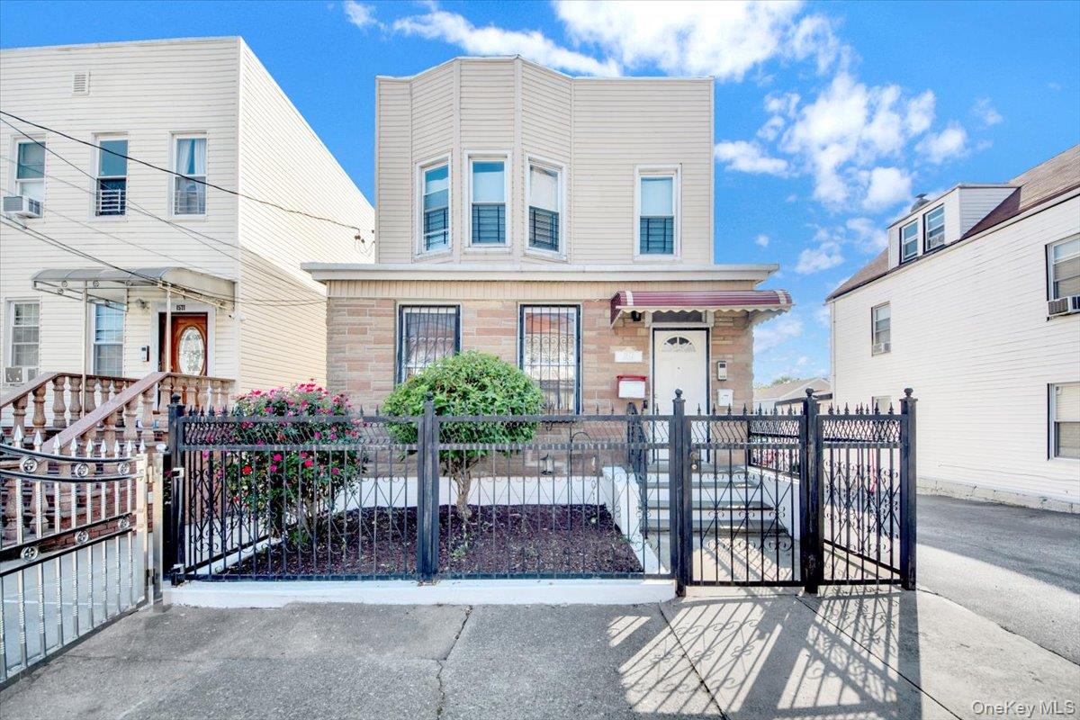 #1 photo, 1573 Hollywood Avenue, ब्रोंक्स Bronx , NY 10461