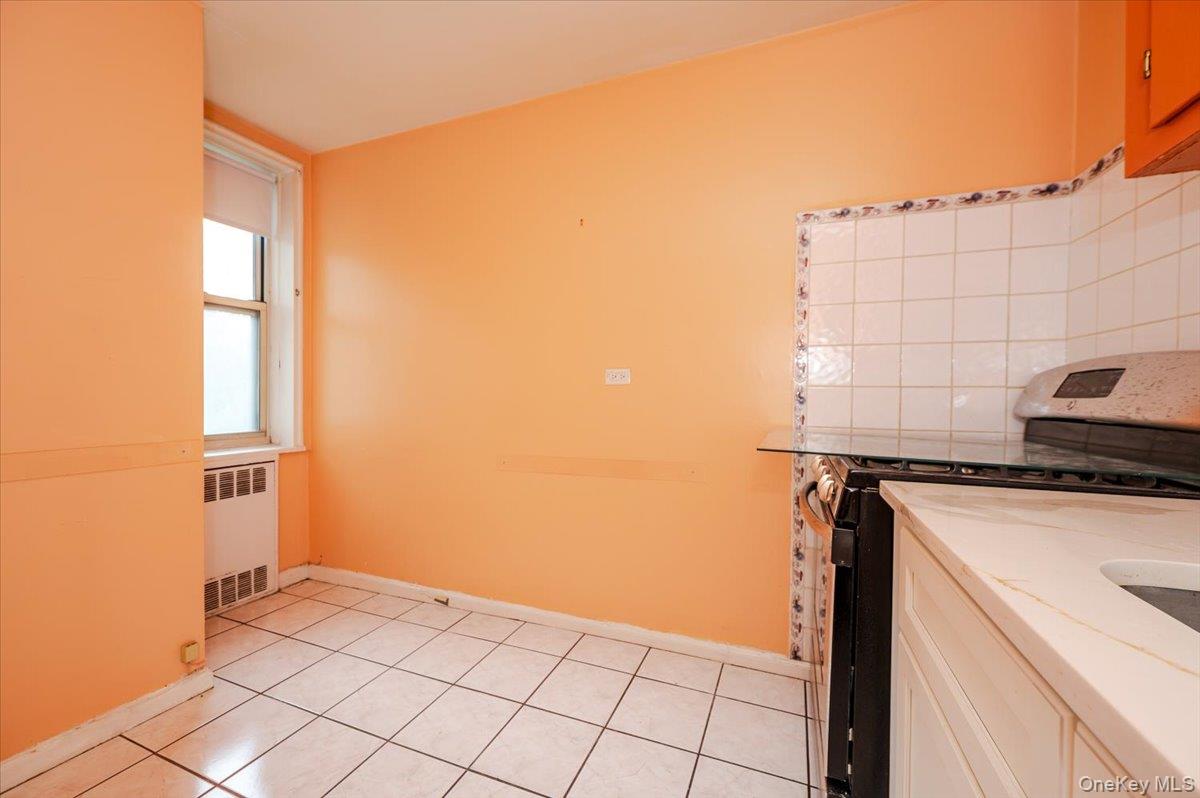 #11 photo, 5640 Netherland Avenue, ブロンクス区 Bronx , NY 10463