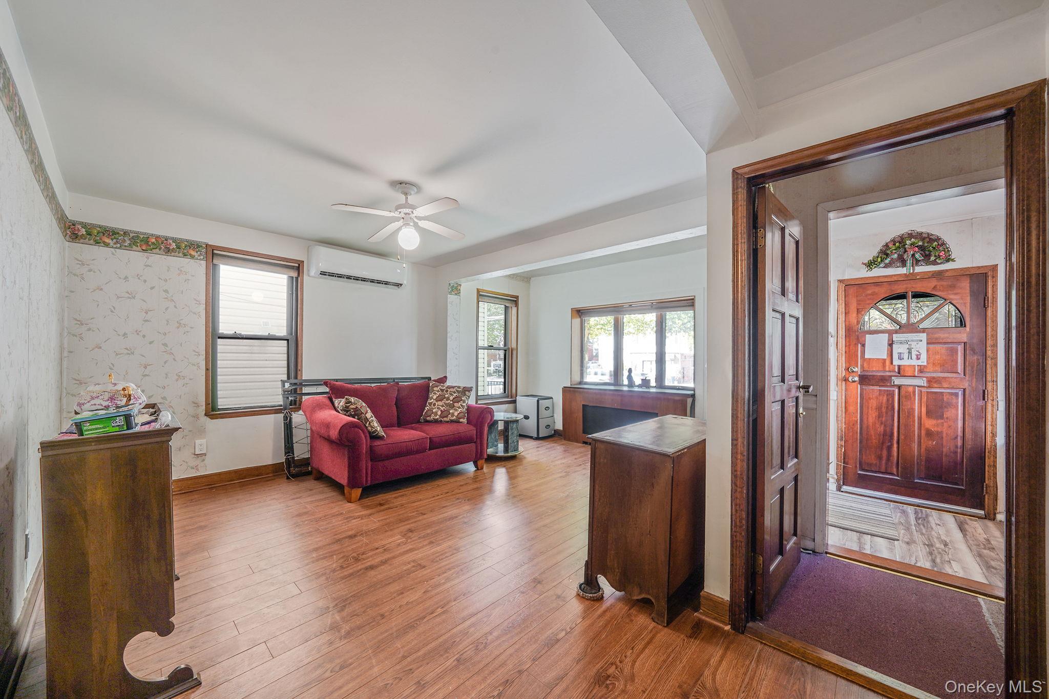 #8 photo, 1636 Williamsbridge Road, ブロンクス区 Bronx , NY 10461