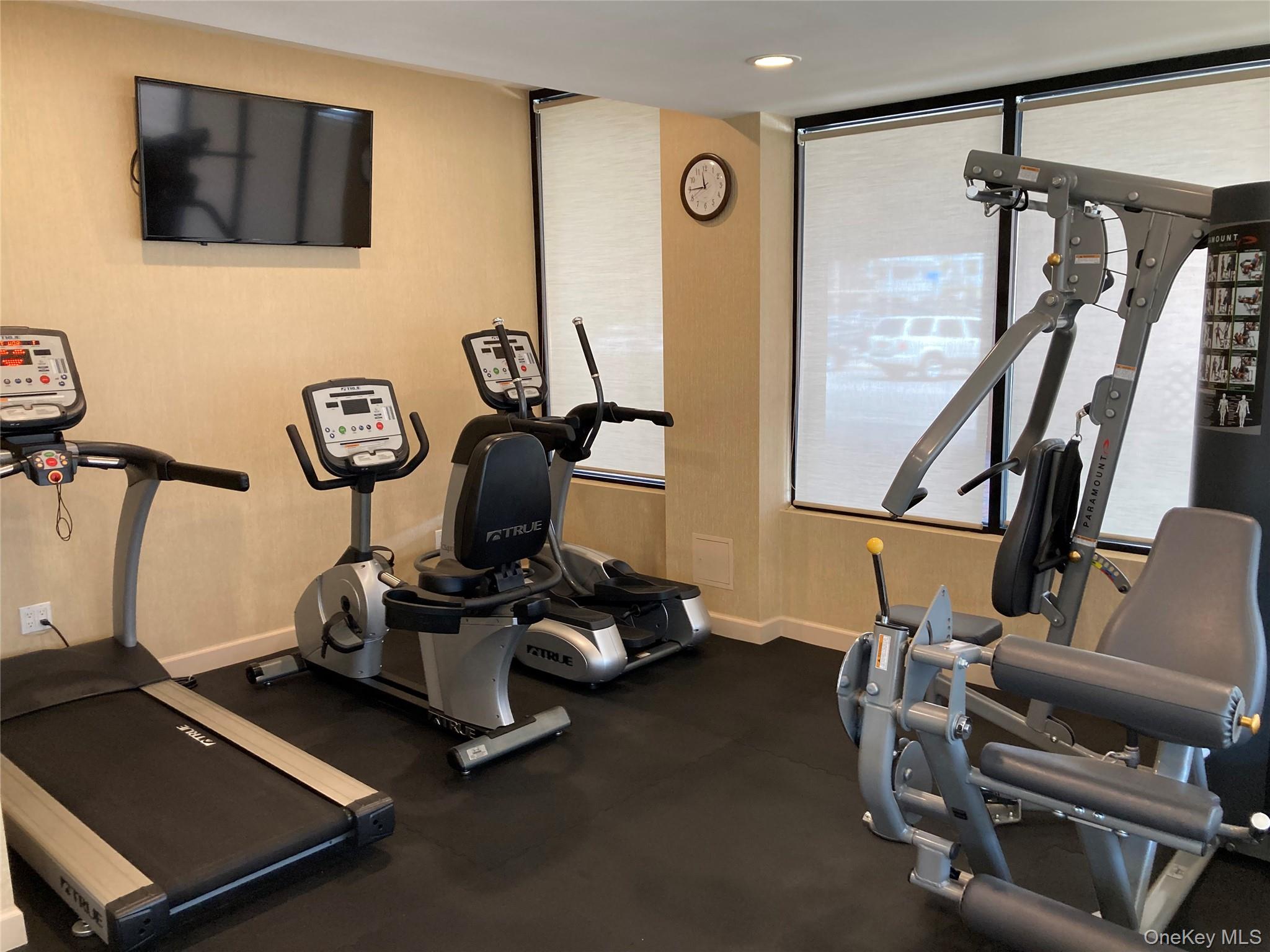 #20 photo, 780 W Broadway, ナッソー郡 Long Beach , NY 11561