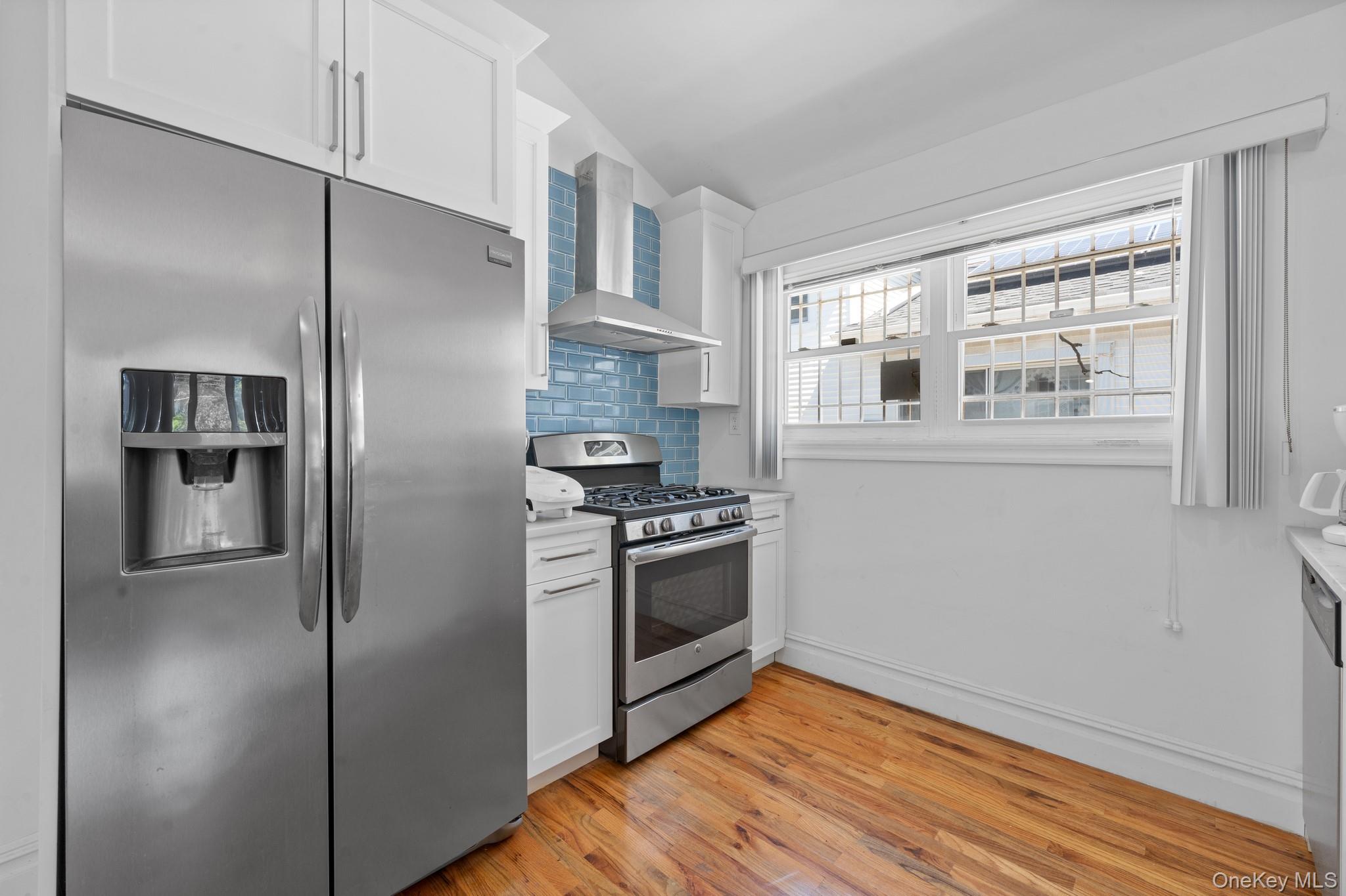 #2 photo, 10541 Seaview Avenue, ブルックリン区 Brooklyn , NY 11236