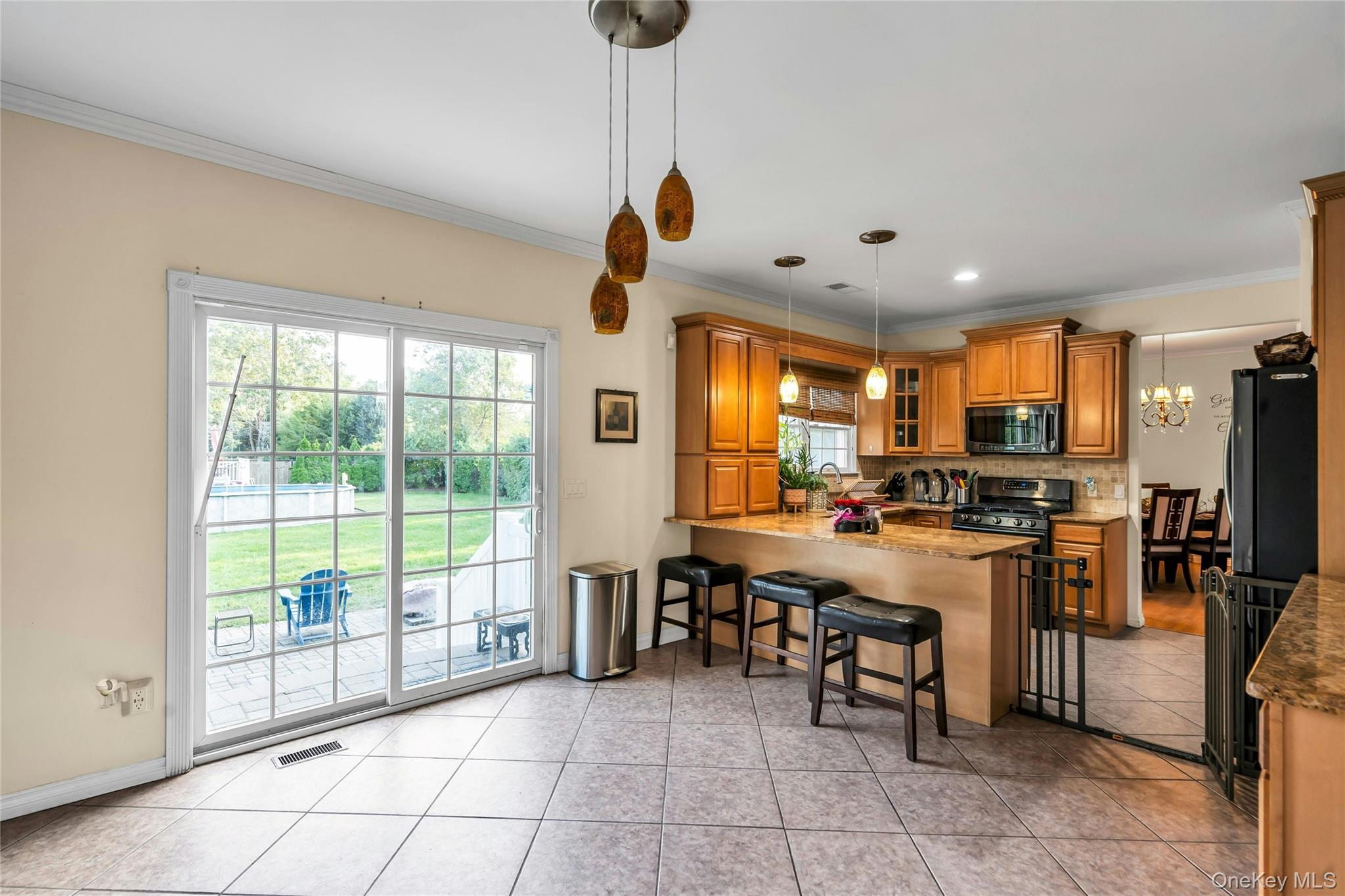 #13 photo, 3 Danamarie Lane, サフォーク郡 East Patchogue , NY 11772