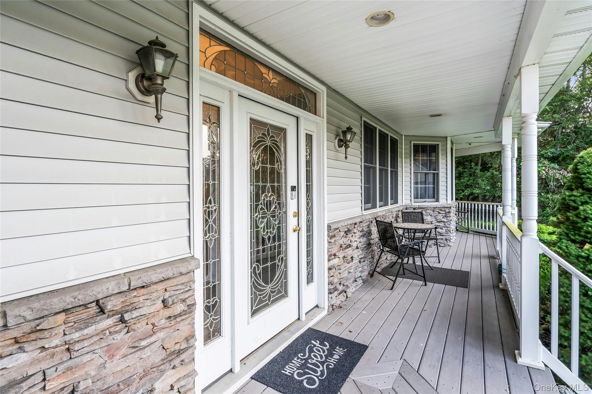 #4 photo, 3 Danamarie Lane, サフォーク郡 East Patchogue , NY 11772