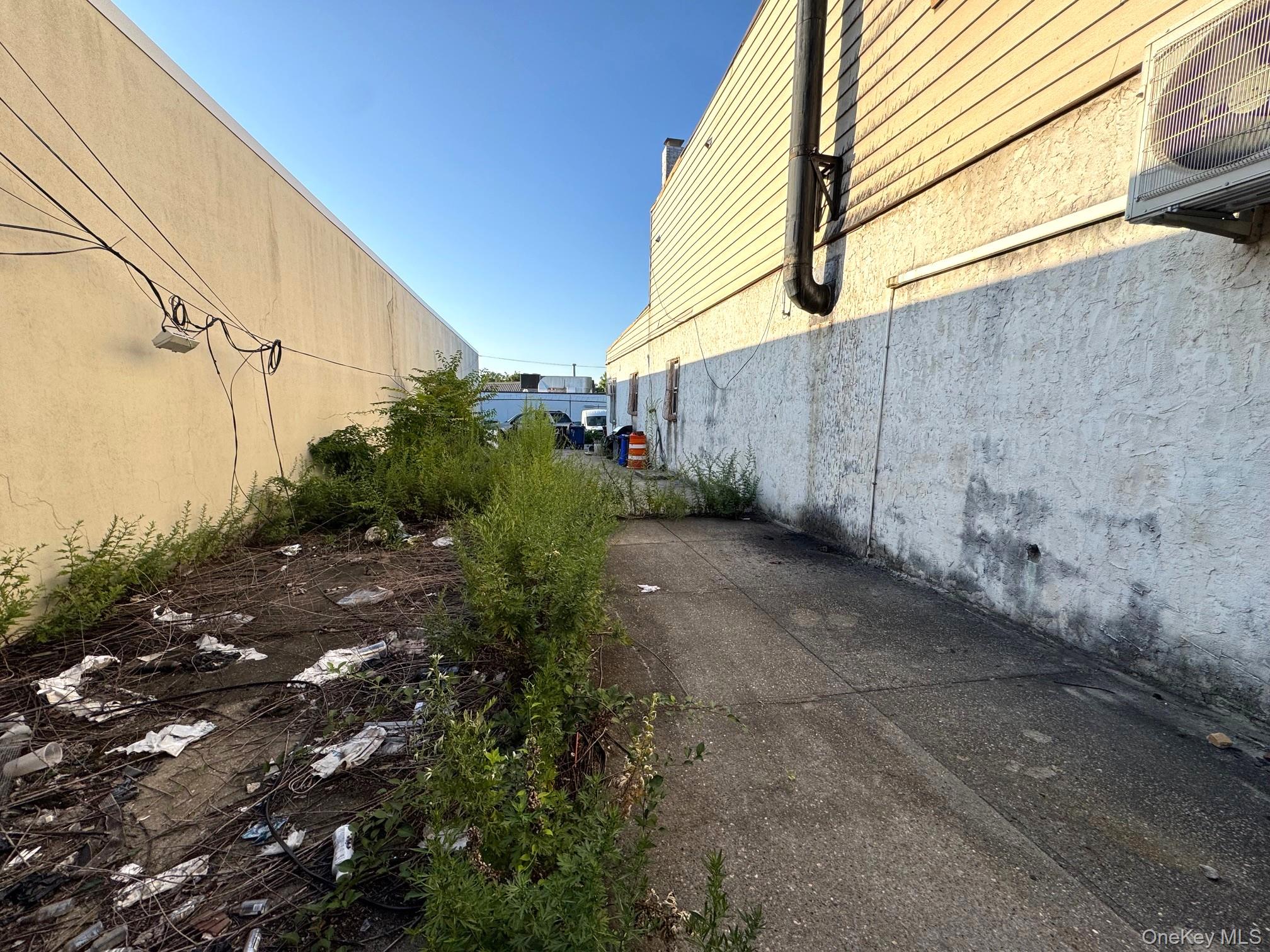 #4 photo, 92-17 Liberty Avenue, クイーンズ区 Ozone Park , NY 11417