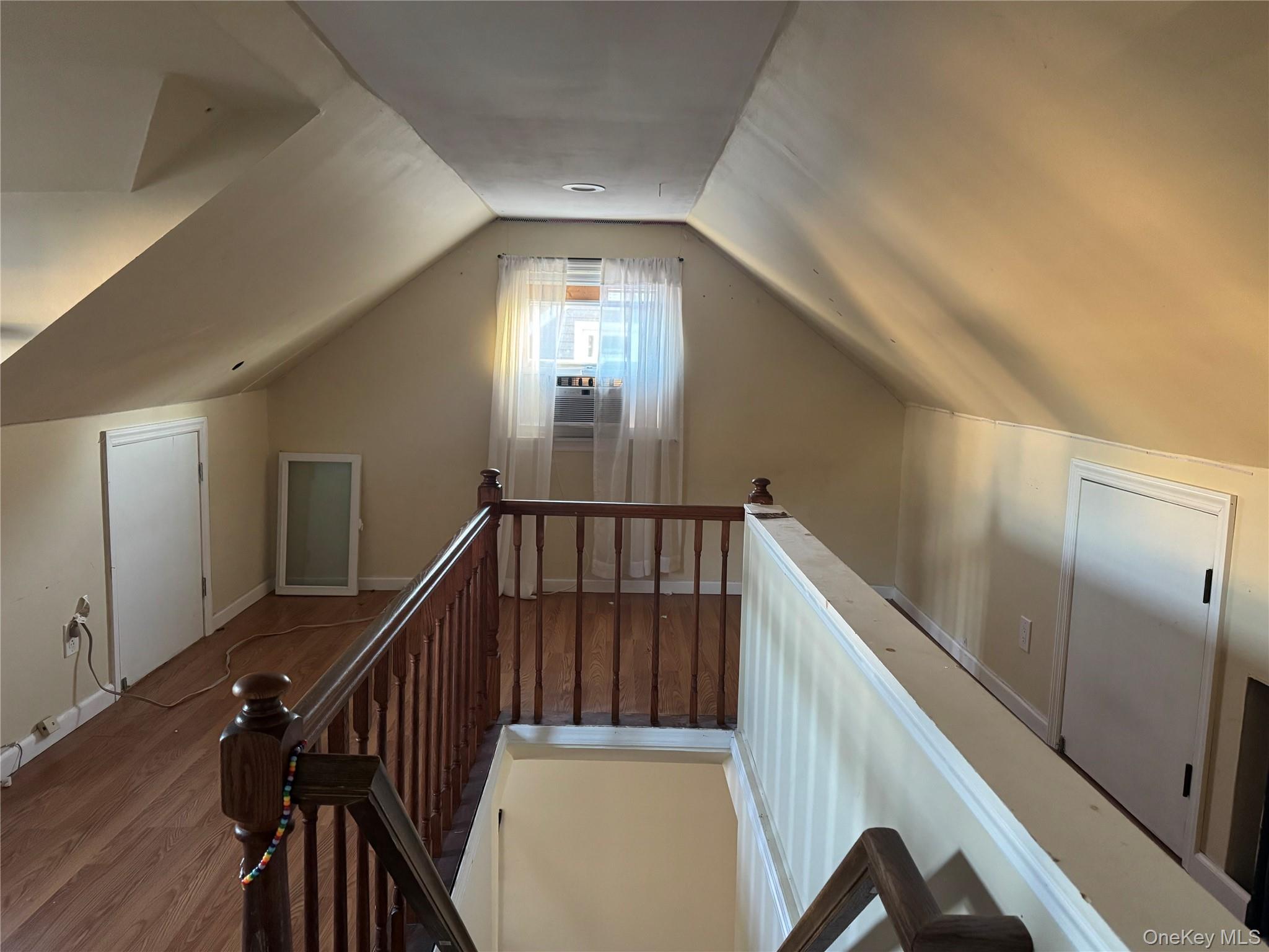 #13 photo, 658 Wyngate Drive, ナッソー郡 Valley Stream , NY 11580