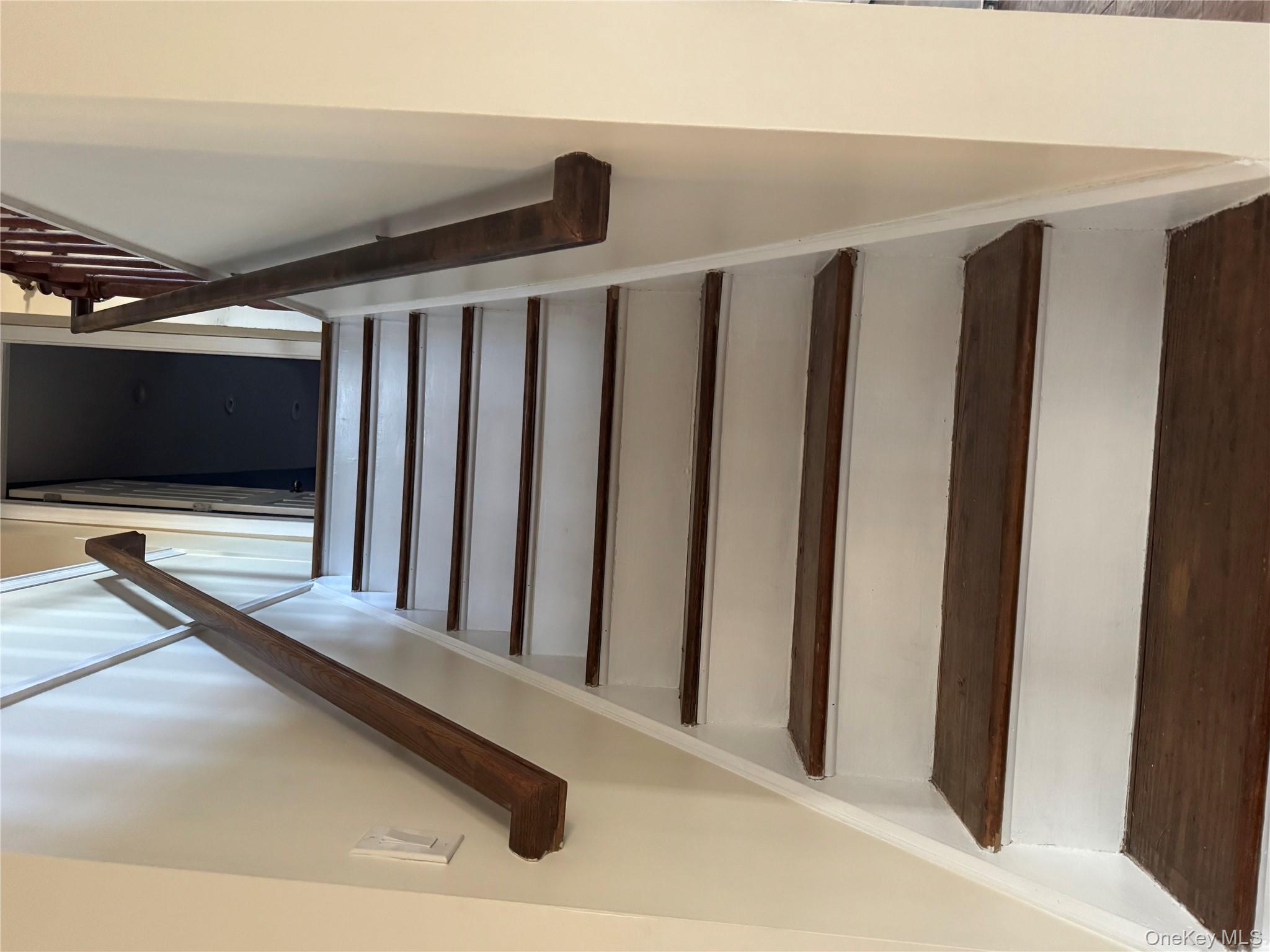 #5 photo, 658 Wyngate Drive, ナッソー郡 Valley Stream , NY 11580