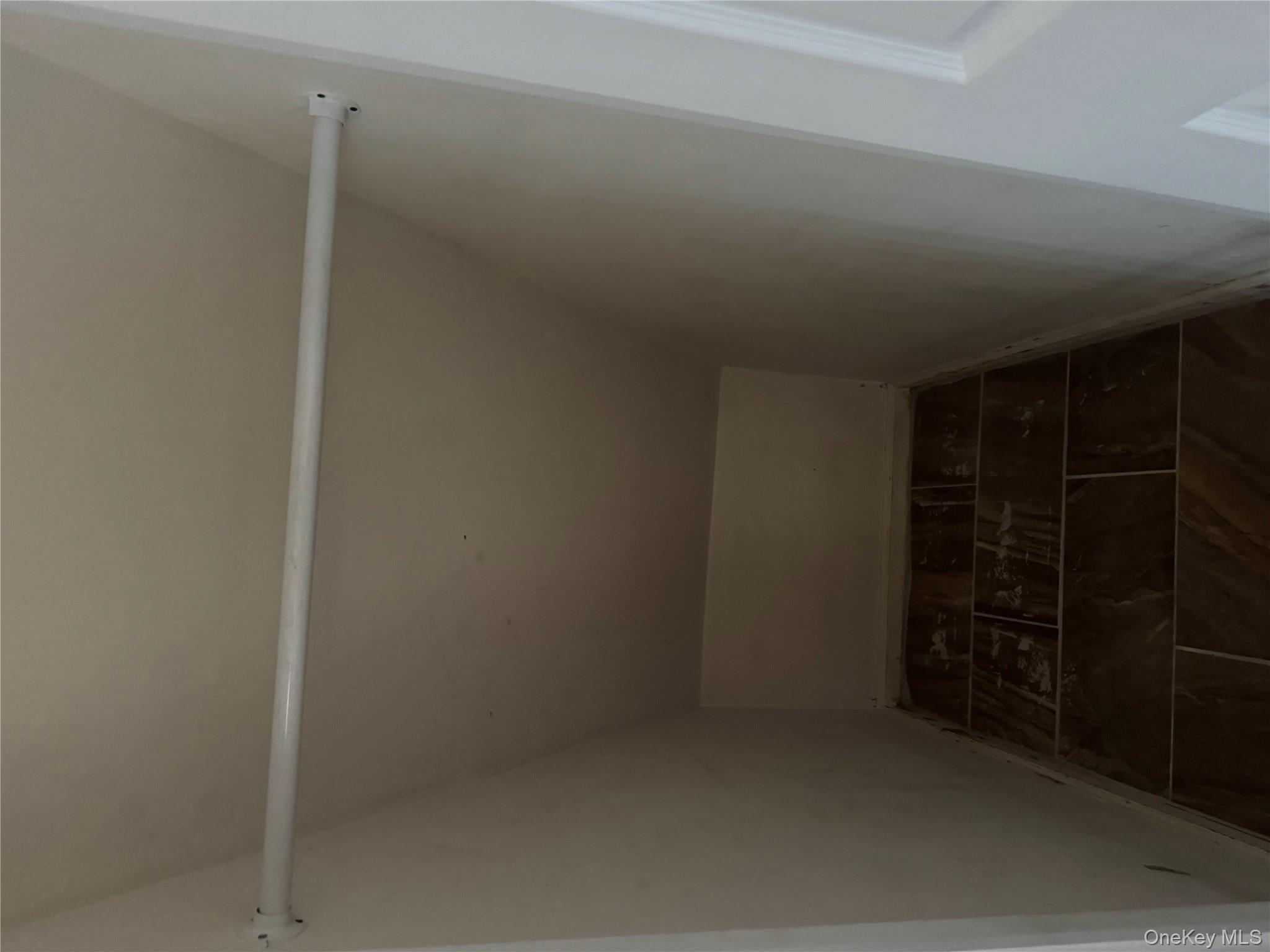 #6 photo, 658 Wyngate Drive, ナッソー郡 Valley Stream , NY 11580