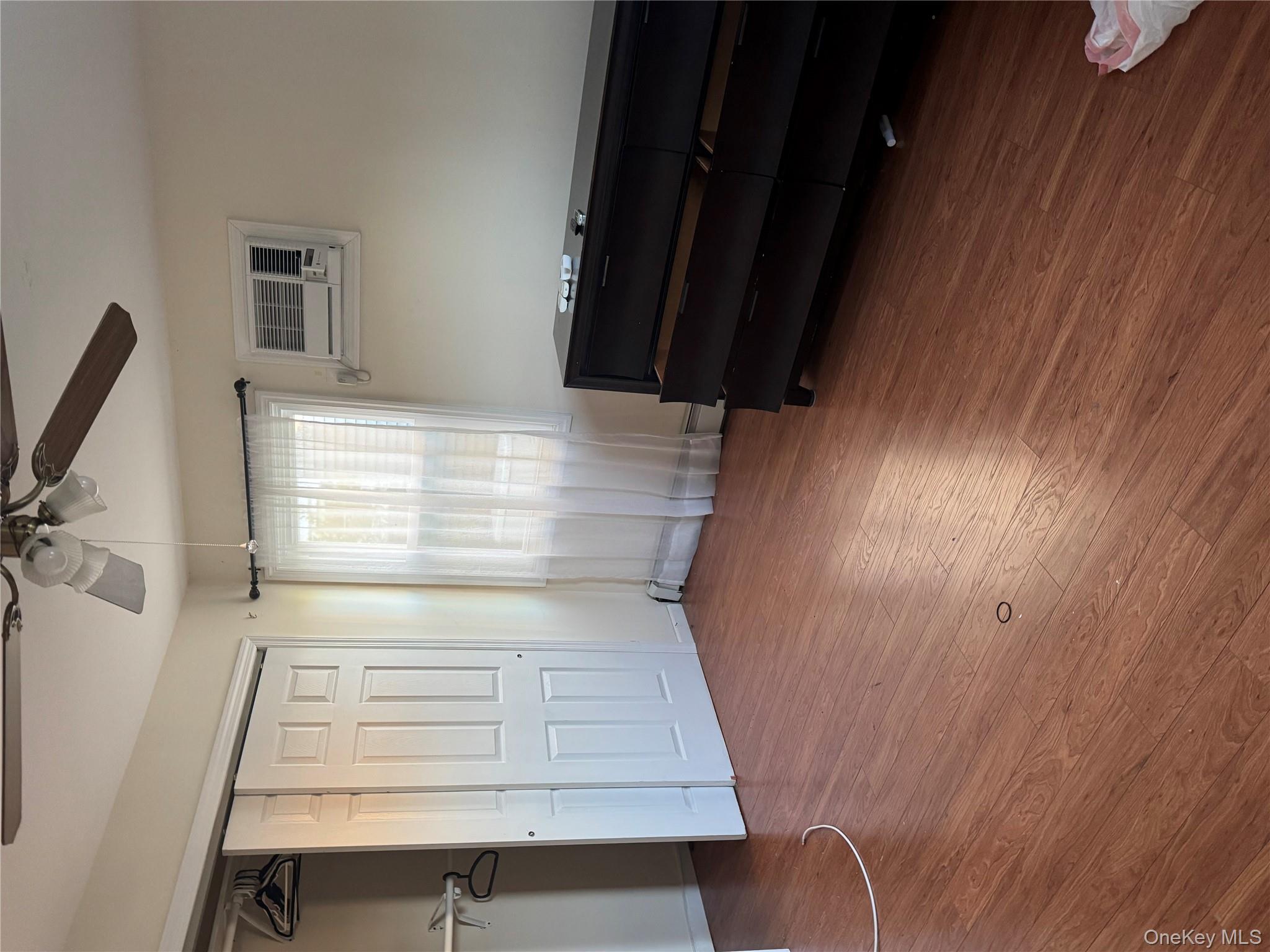 #8 photo, 658 Wyngate Drive, ナッソー郡 Valley Stream , NY 11580