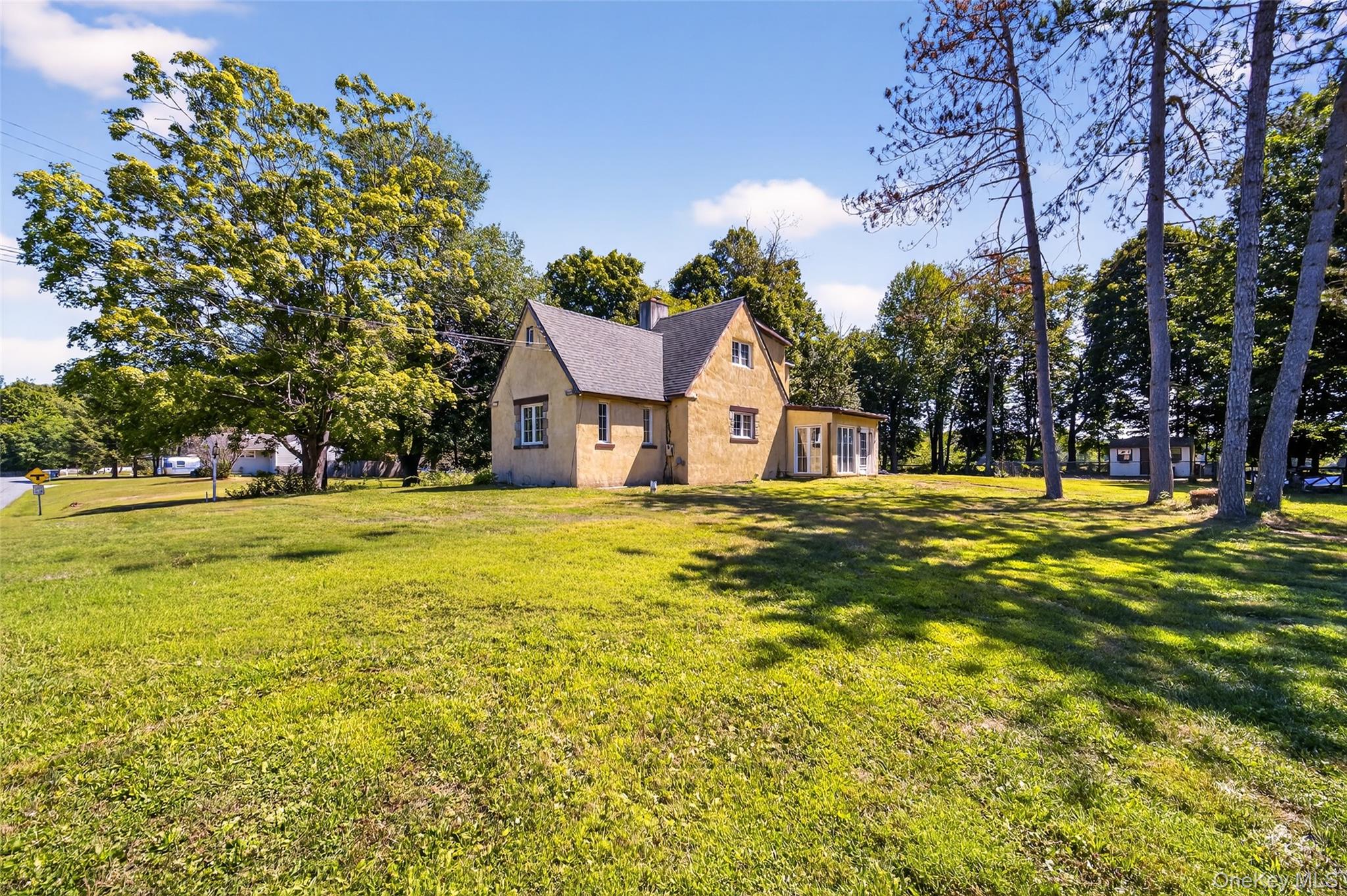 #2 photo, 34 Alton Road, Circleville , NY 10919