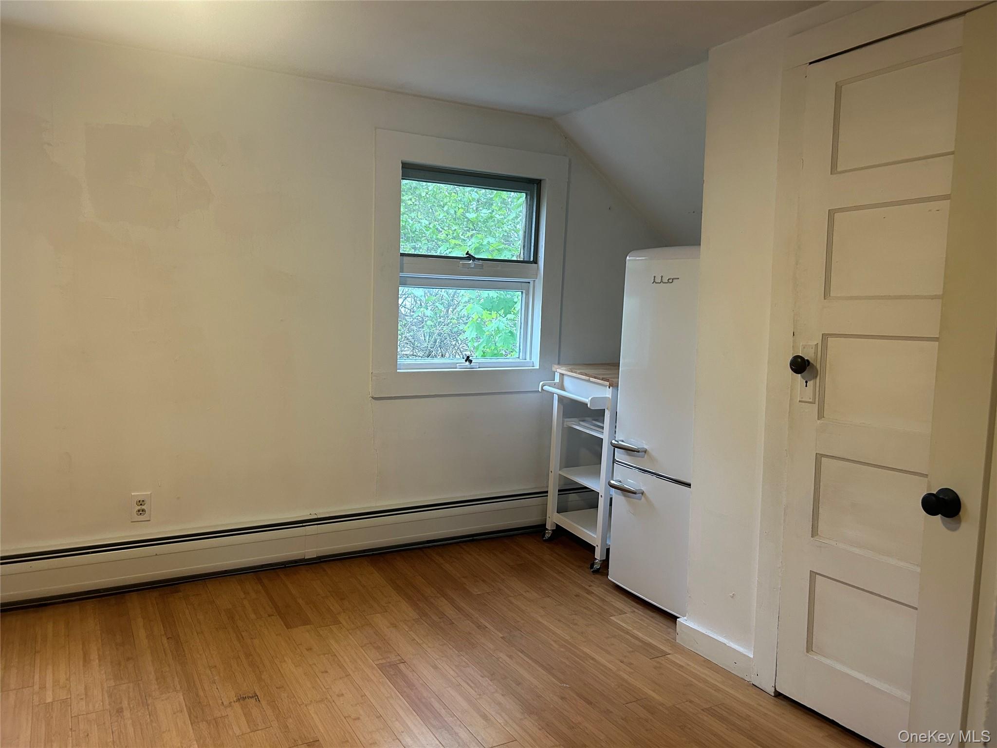 #11 photo, 16 Cherry Street, Red Hook , NY 12571