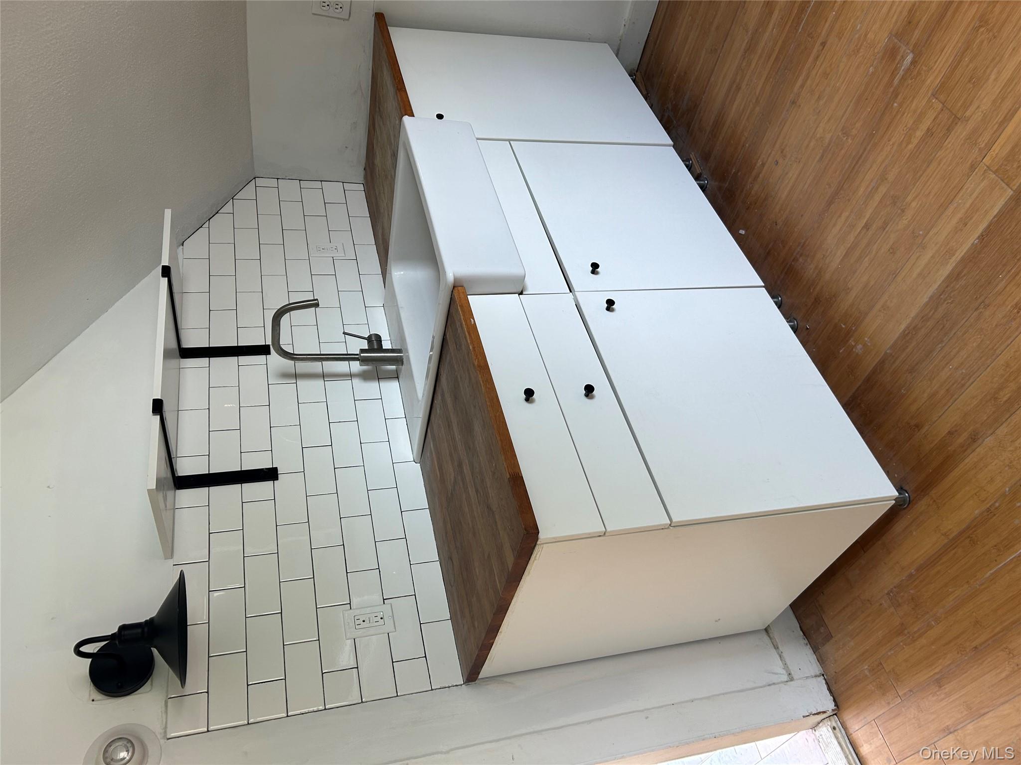 #6 photo, 16 Cherry Street, Red Hook , NY 12571