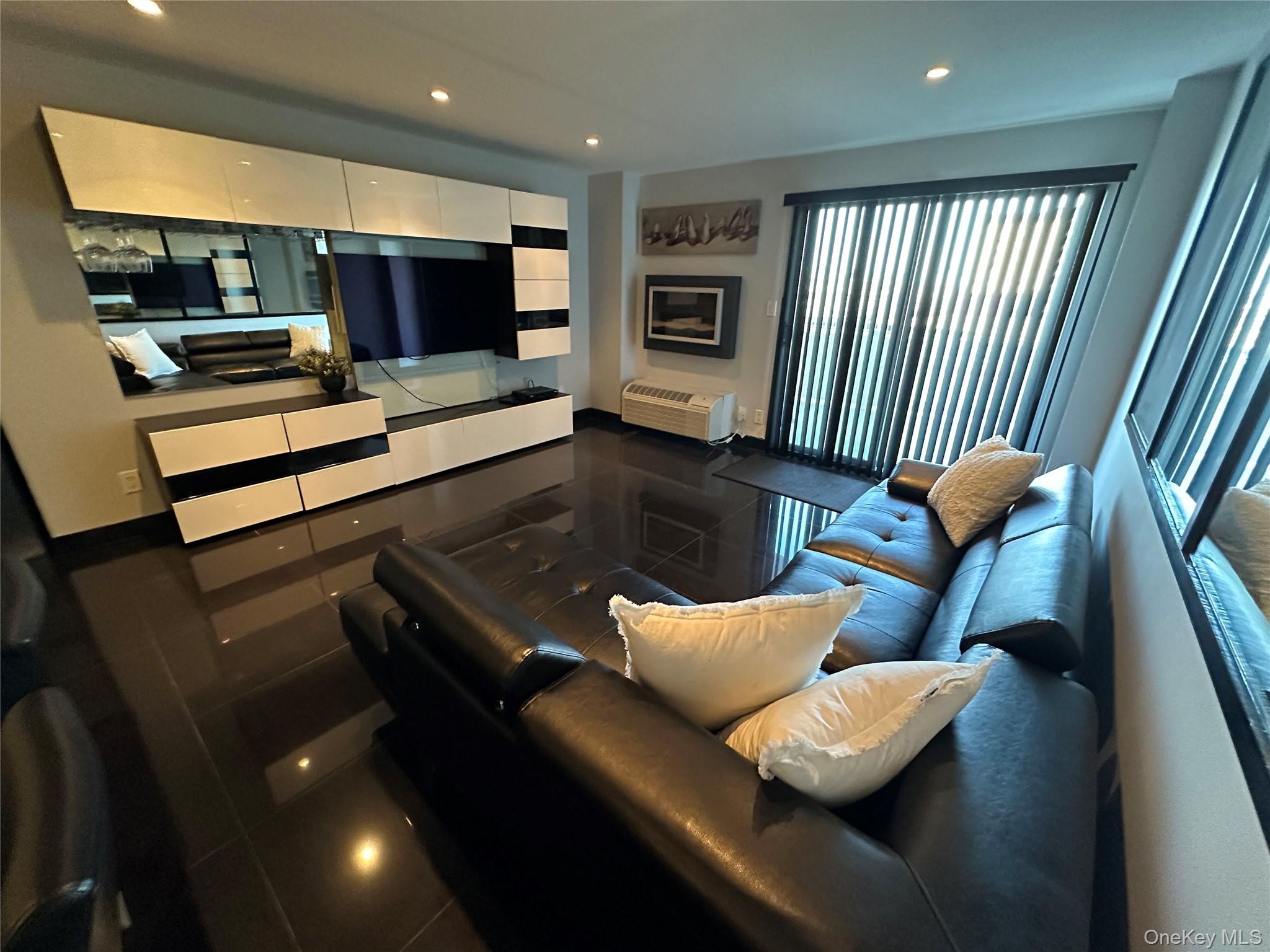 #16 photo, 360 Shore Road, ナッソー郡 Long Beach , NY 11561