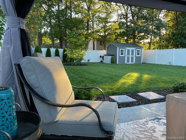 #13 photo, 99 Forrest Avenue, サフォーク郡 Shirley , NY 11967