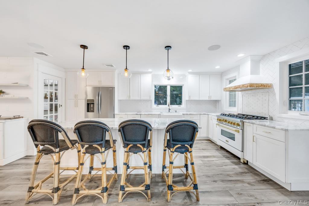 #1 photo, 532 Ocean Avenue, سوفولك Oakdale , NY 11769