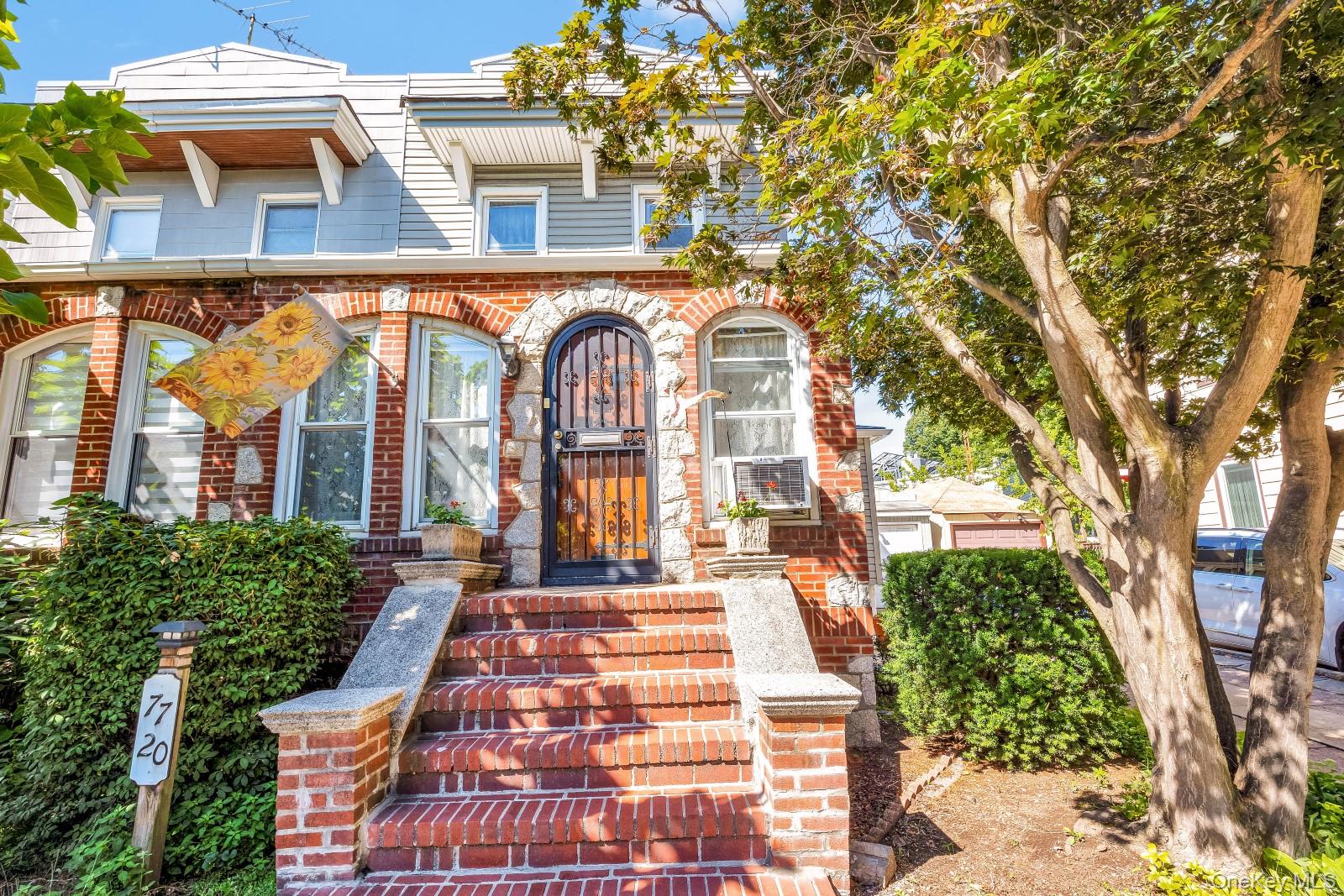 #1 photo, 77-20 62 Street, कुईंस Glendale , NY 11385