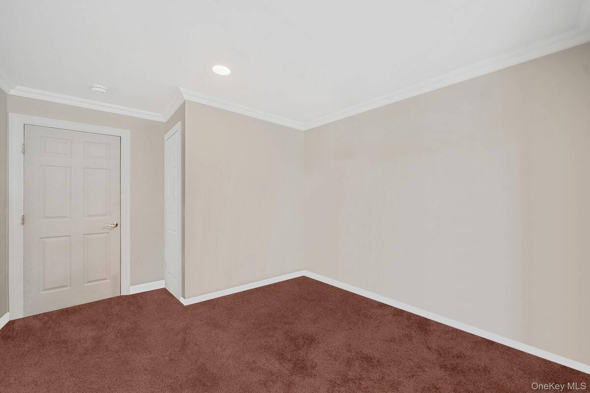 #6 photo, 258 Medea Way, サフォーク郡 Central Islip , NY 11722