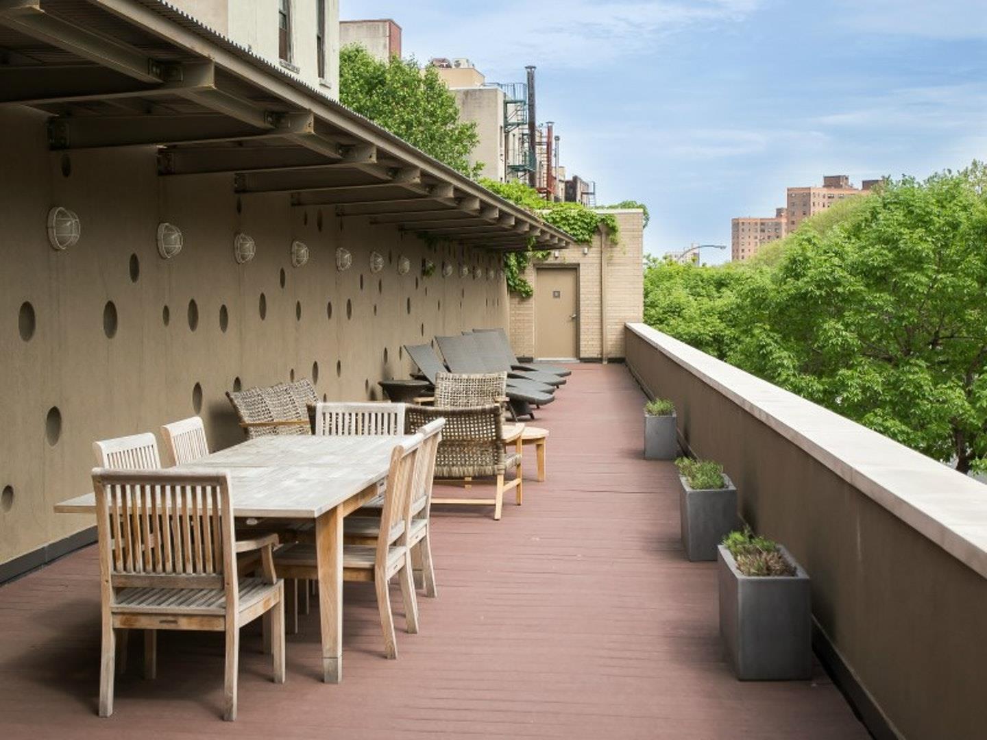 #8 photo, 310 E HOUSTON Street, マンハッタン East Village , NY 10009