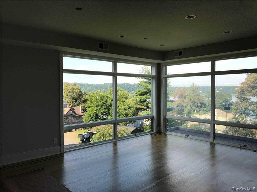 #1 photo, 255 Broadway, Dobbs Ferry , NY 10522