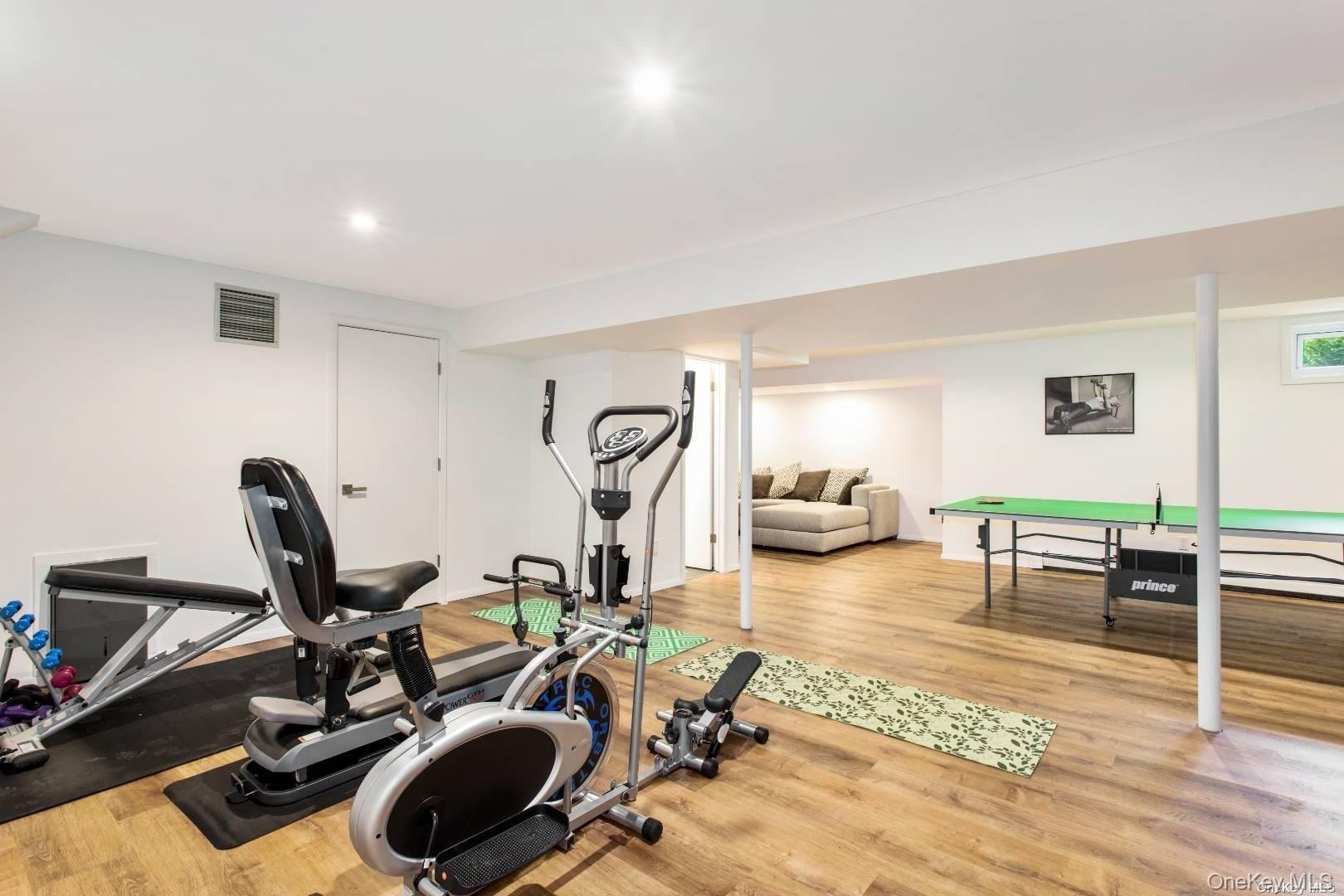 #17 photo, 7 Harbor Road, サフォーク郡 Hampton Bays , NY 11946