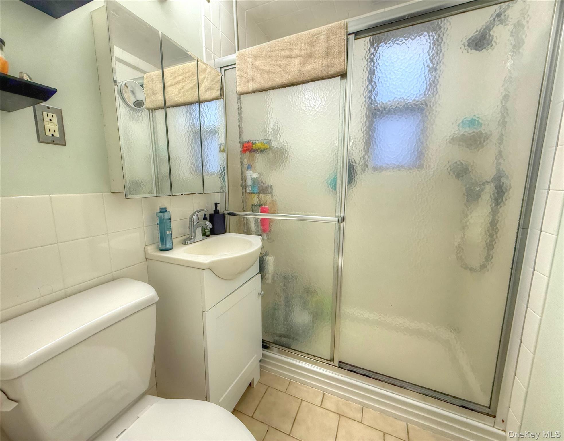 #13 photo, 16 Main Street, ナッソー郡 East Rockaway , NY 11518