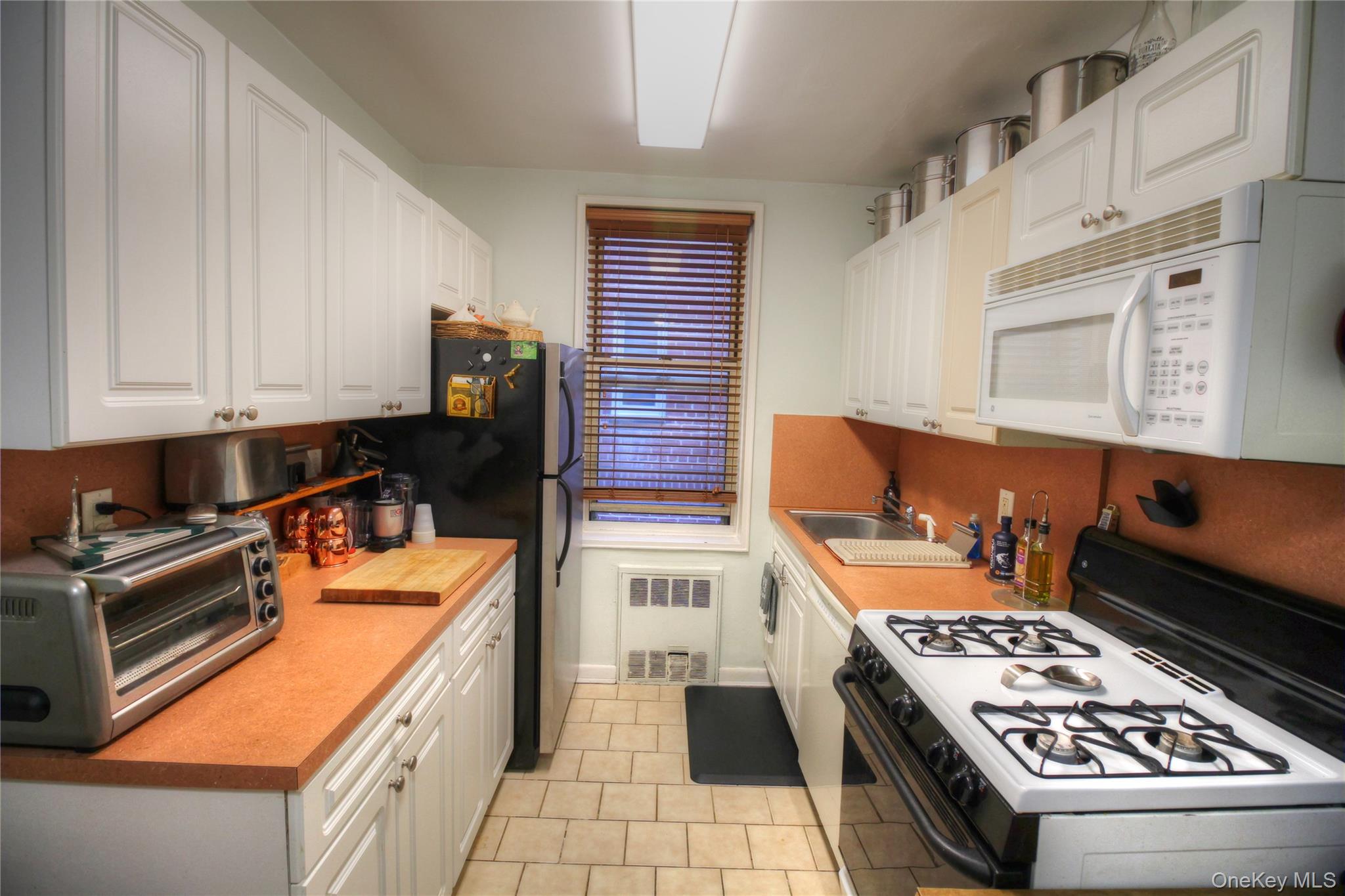 #8 photo, 16 Main Street, ナッソー郡 East Rockaway , NY 11518