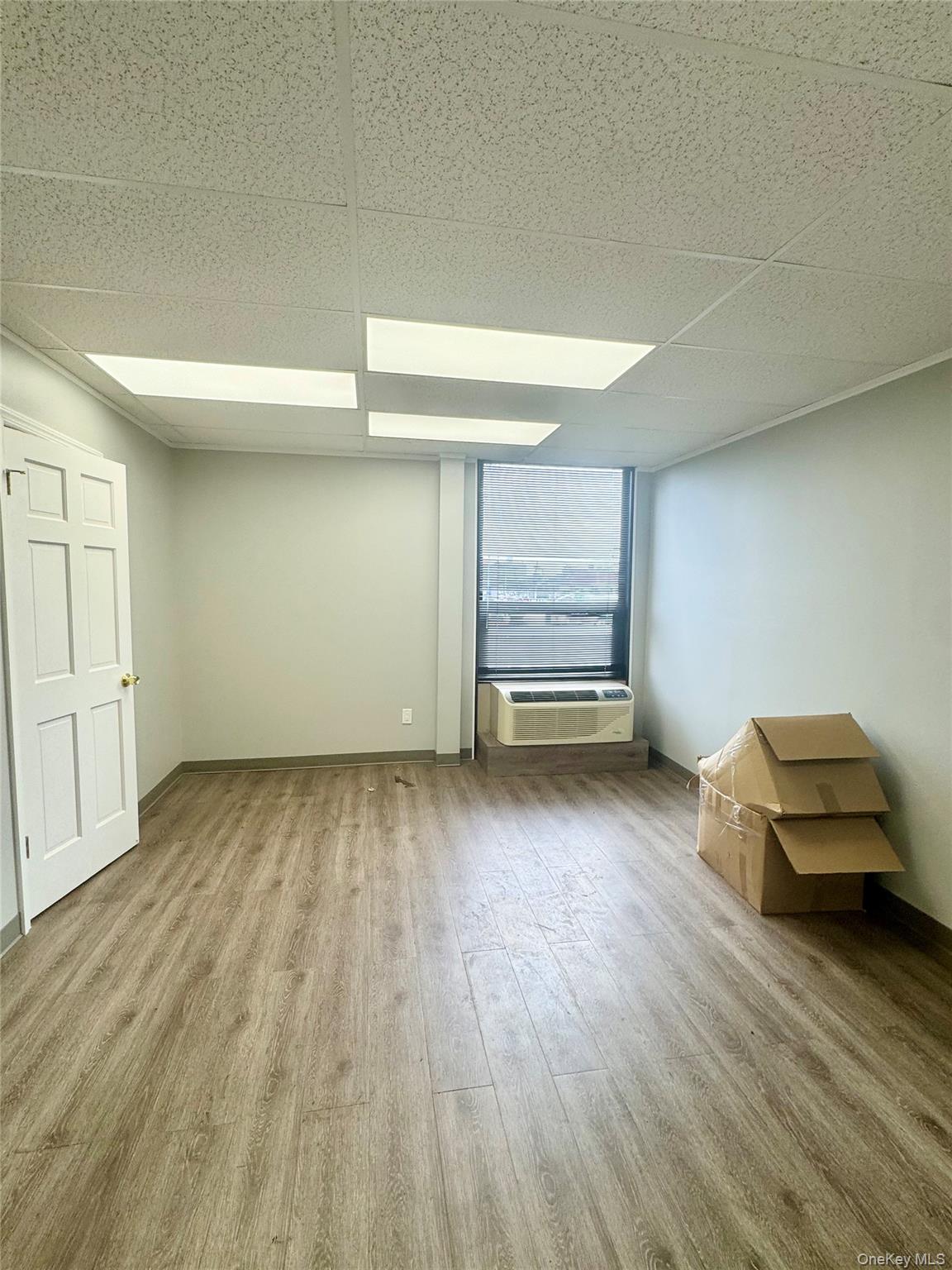 #10 photo, 1040 Hempstead, ナッソー郡 Franklin Square , NY 11010