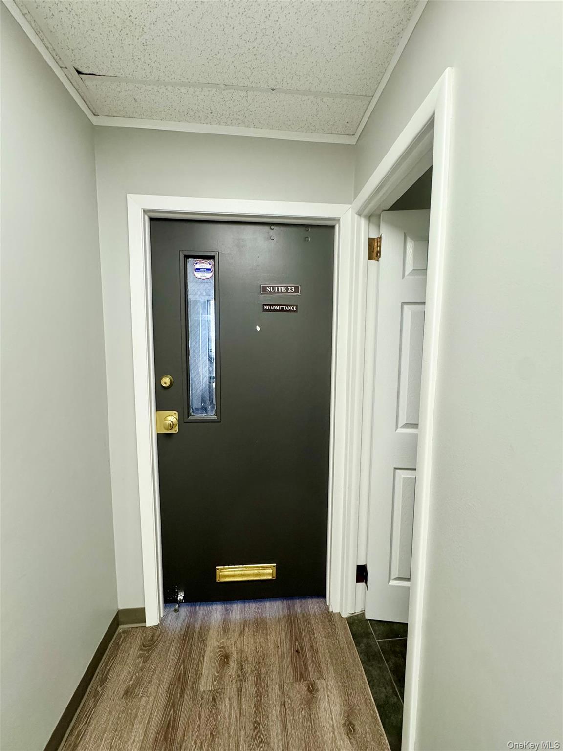 #2 photo, 1040 Hempstead, ナッソー郡 Franklin Square , NY 11010