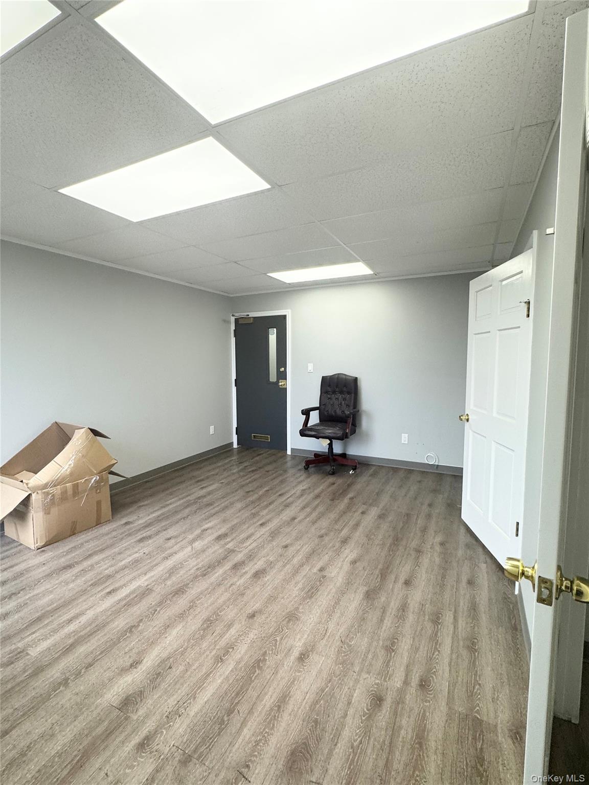 #8 photo, 1040 Hempstead, ナッソー郡 Franklin Square , NY 11010