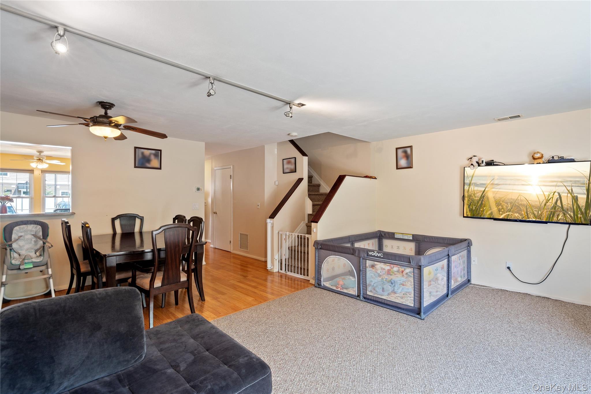 #10 photo, 37 Stratford Green, ナッソー郡 Farmingdale , NY 11735