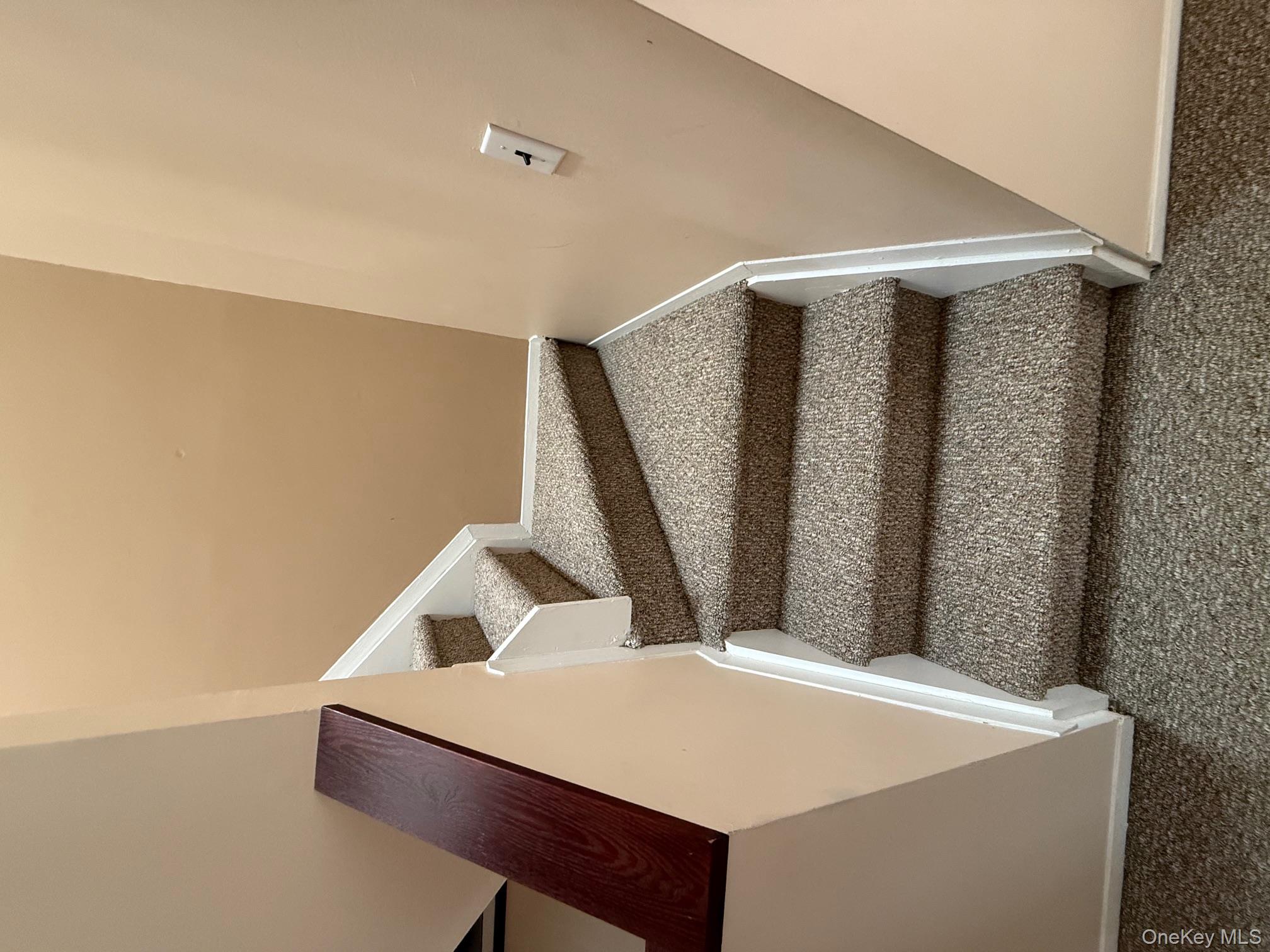 #16 photo, 37 Stratford Green, ナッソー郡 Farmingdale , NY 11735