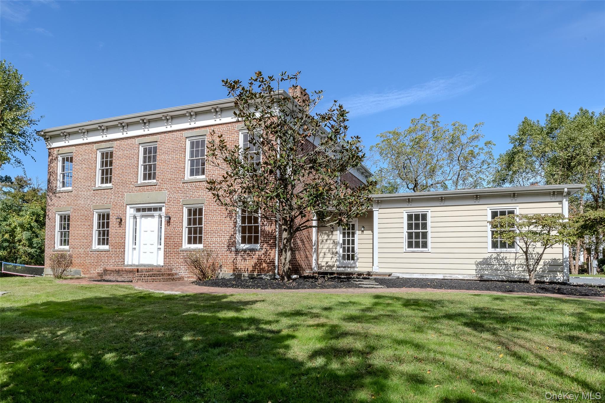 #1 photo, 246 Shore Road, Mount Sinai , NY 11766