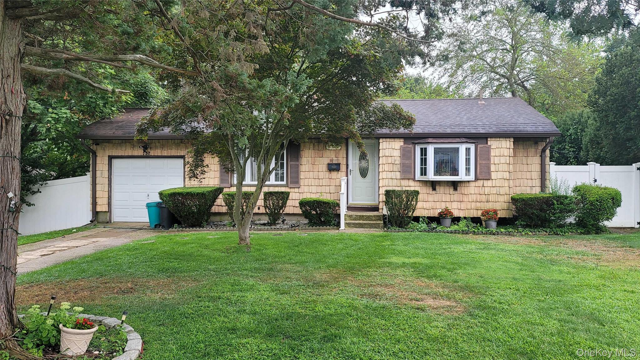 #1 photo, 257 Fruitwood Lane, Central Islip , NY 11722