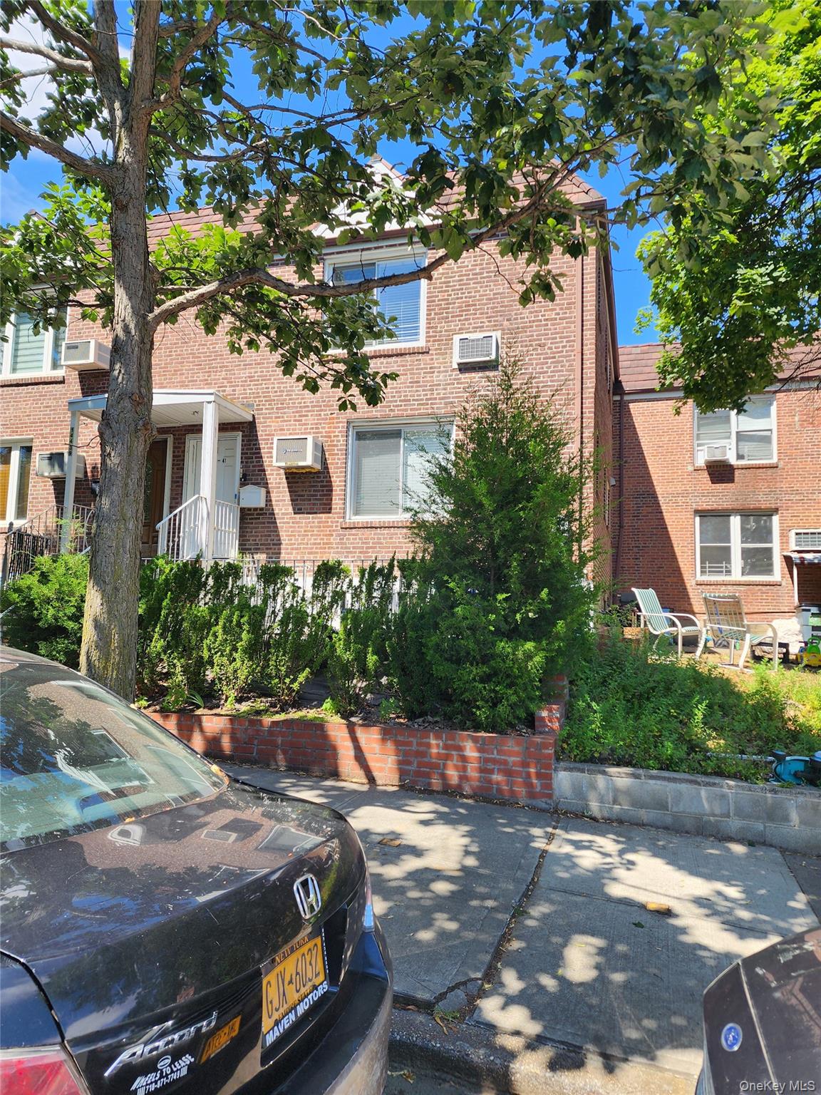 #2 photo, 144-41 76 Avenue, クイーンズ区 Kew Garden Hills , NY 11367