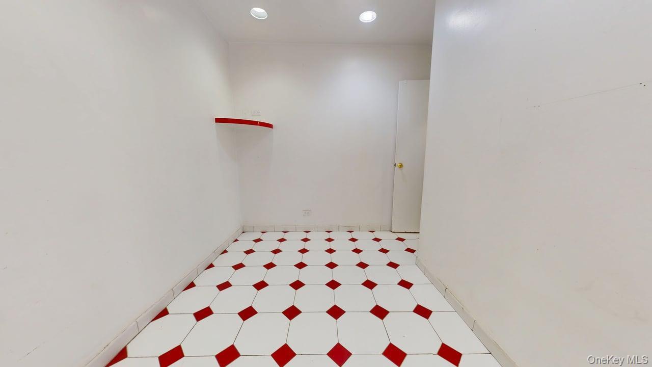 #13 photo, 102-18 64th Avenue, クイーンズ区 Forest Hills , NY 11375