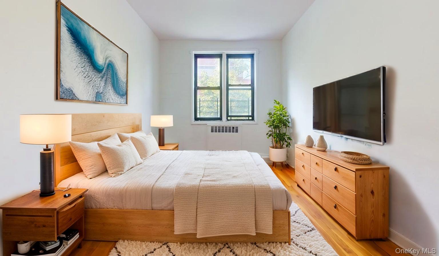 #18 photo, 102-18 64th Avenue, クイーンズ区 Forest Hills , NY 11375