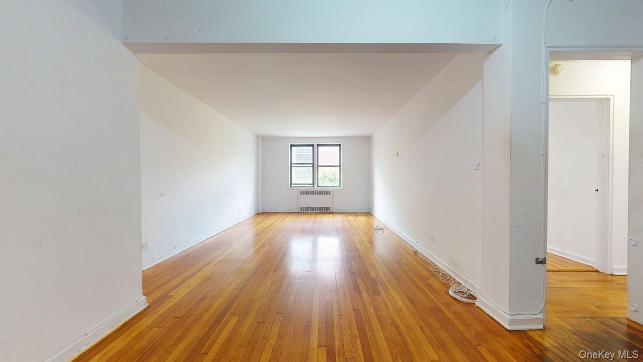 #7 photo, 102-18 64th Avenue, クイーンズ区 Forest Hills , NY 11375