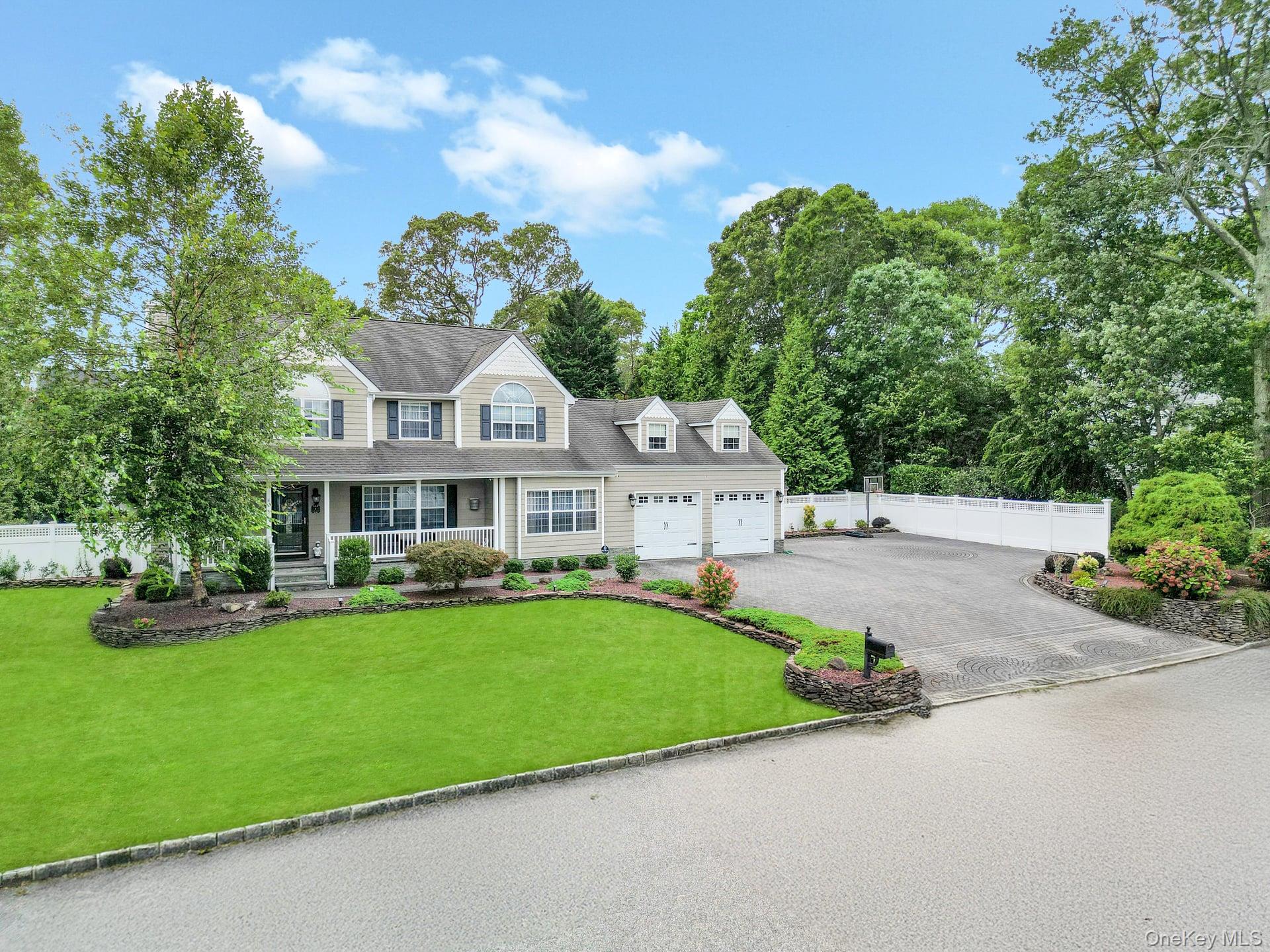 #4 photo, 4 Vera Court, サフォーク郡 Centereach , NY 11720