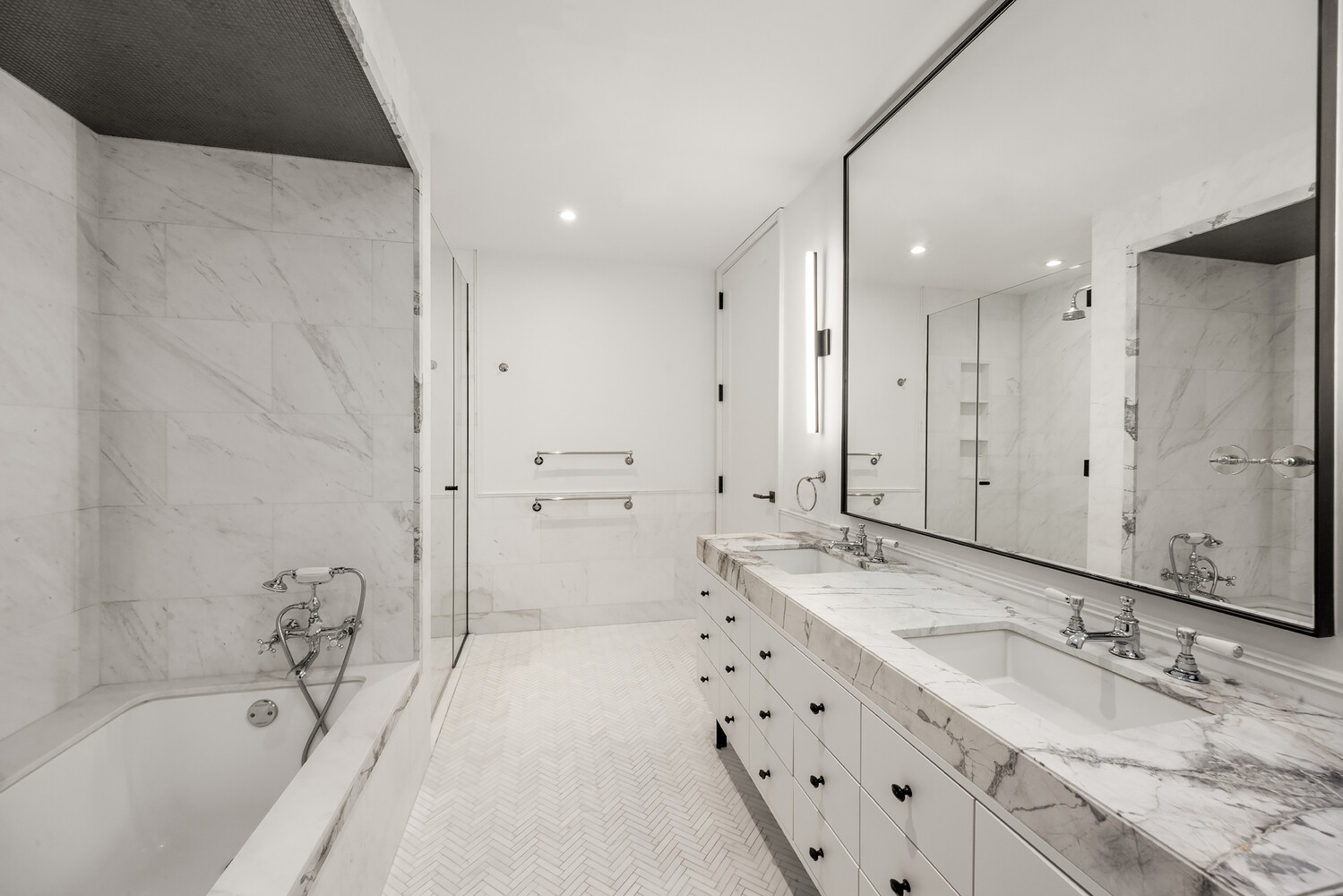 #10 photo, 438 E 12TH Street, マンハッタン East Village , NY 10009