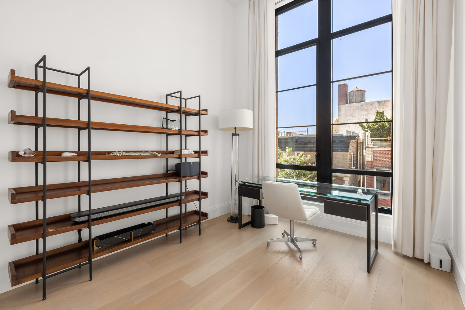 #12 photo, 438 E 12TH Street, マンハッタン East Village , NY 10009