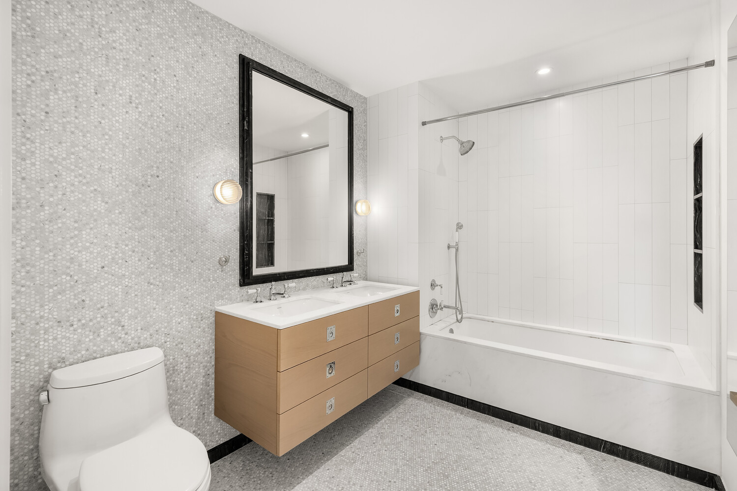 #15 photo, 438 E 12TH Street, マンハッタン East Village , NY 10009