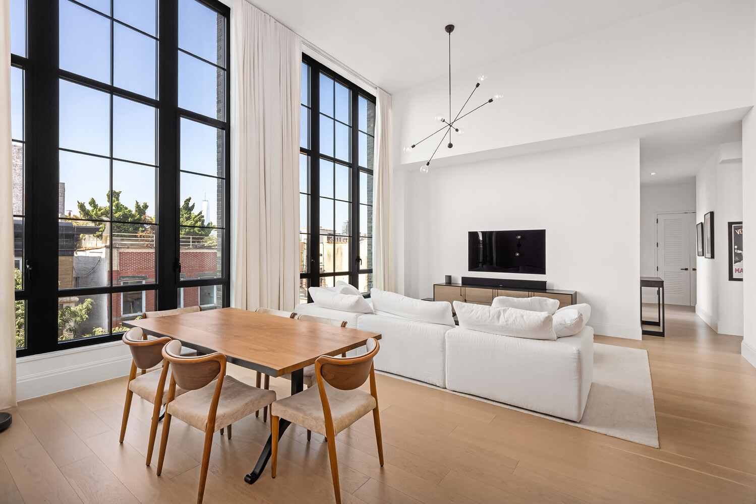 #4 photo, 438 E 12TH Street, マンハッタン East Village , NY 10009