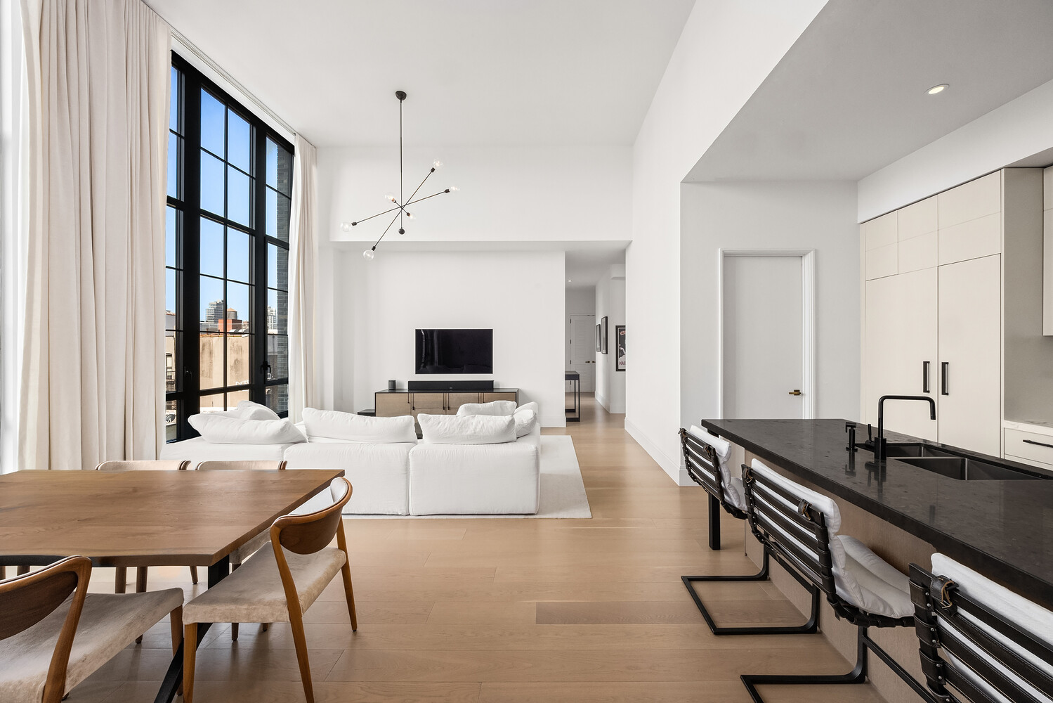 #5 photo, 438 E 12TH Street, マンハッタン East Village , NY 10009