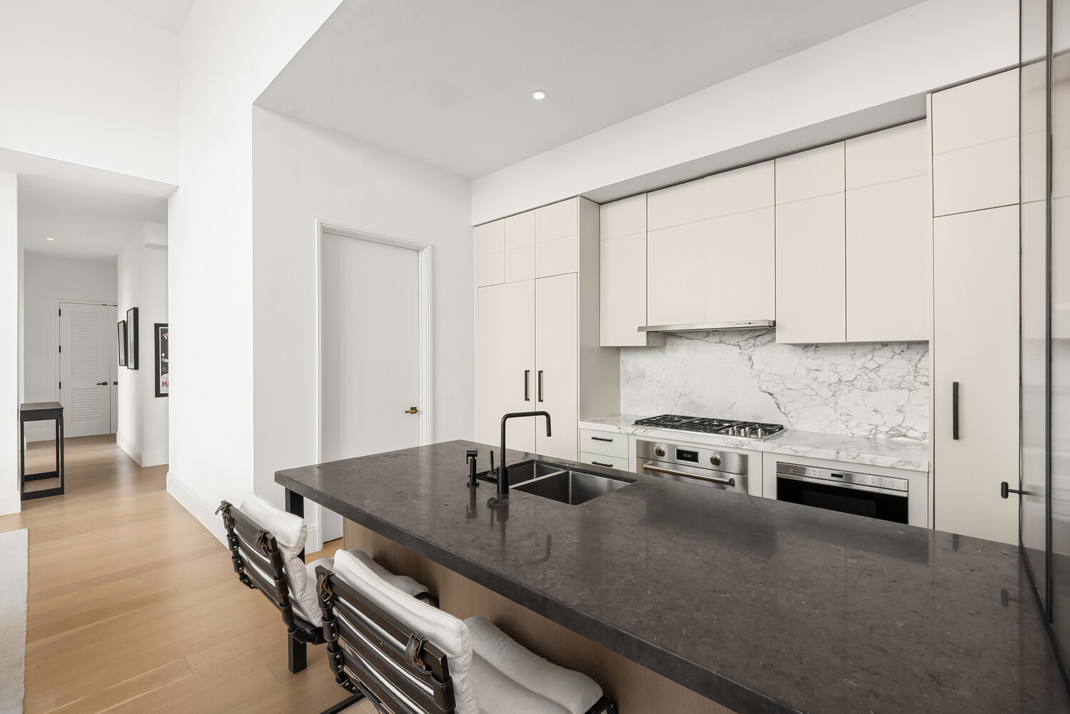 #6 photo, 438 E 12TH Street, マンハッタン East Village , NY 10009