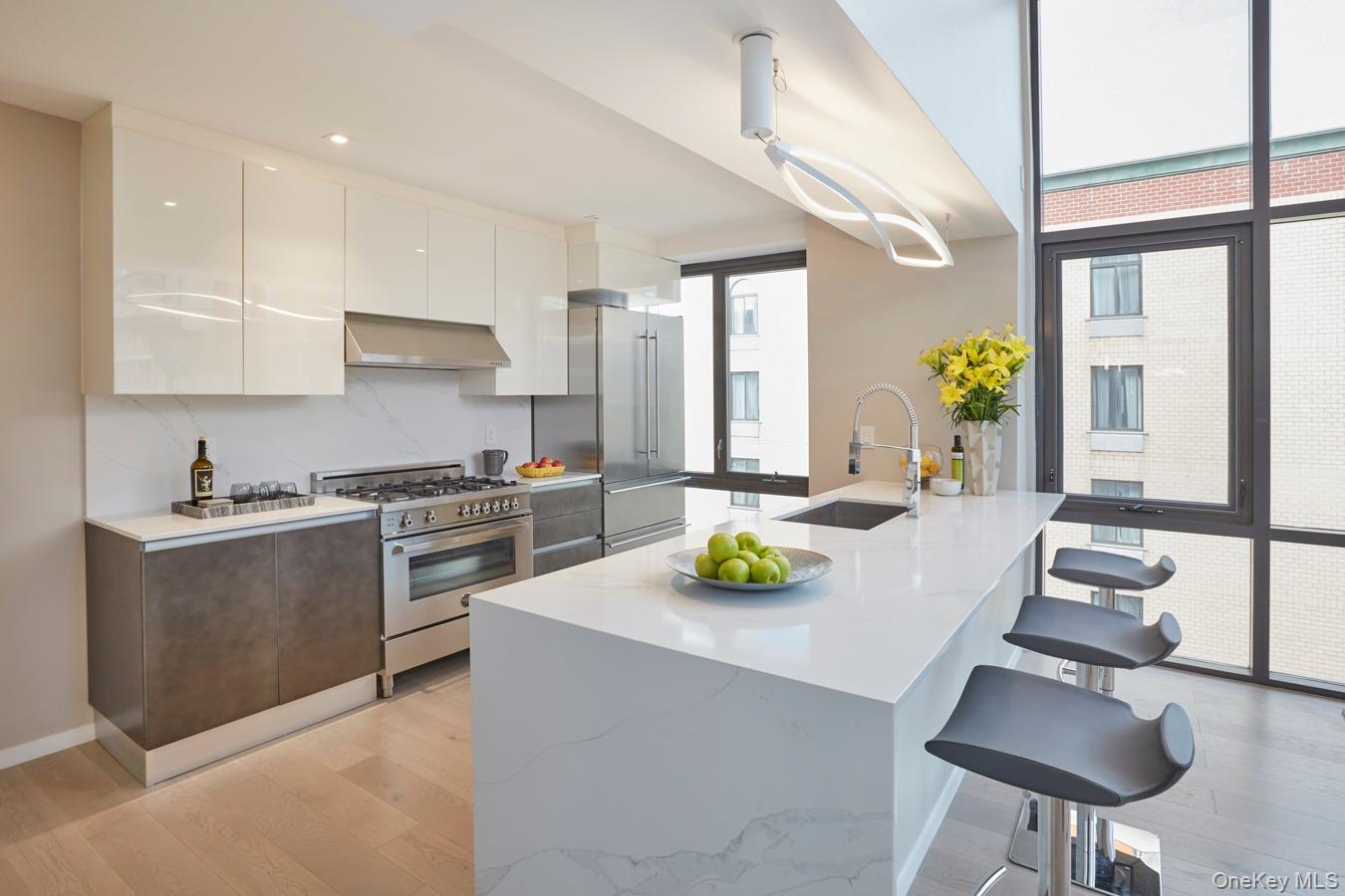 #5 photo, 2412 42nd Road, クイーンズ区 Long Island City , NY 11101